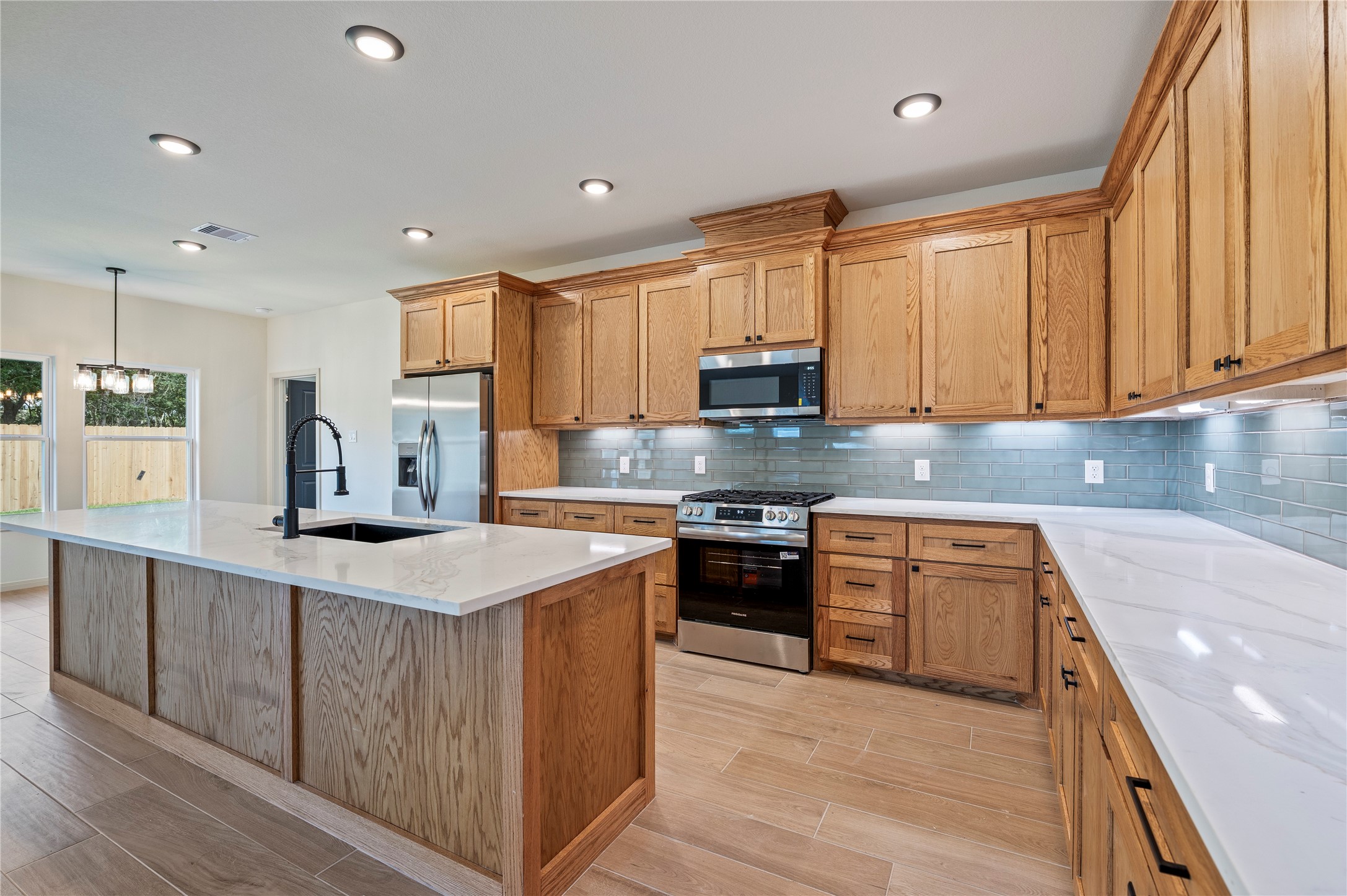 3926 Bur Oak Drive, Santa Fe, TX 77517