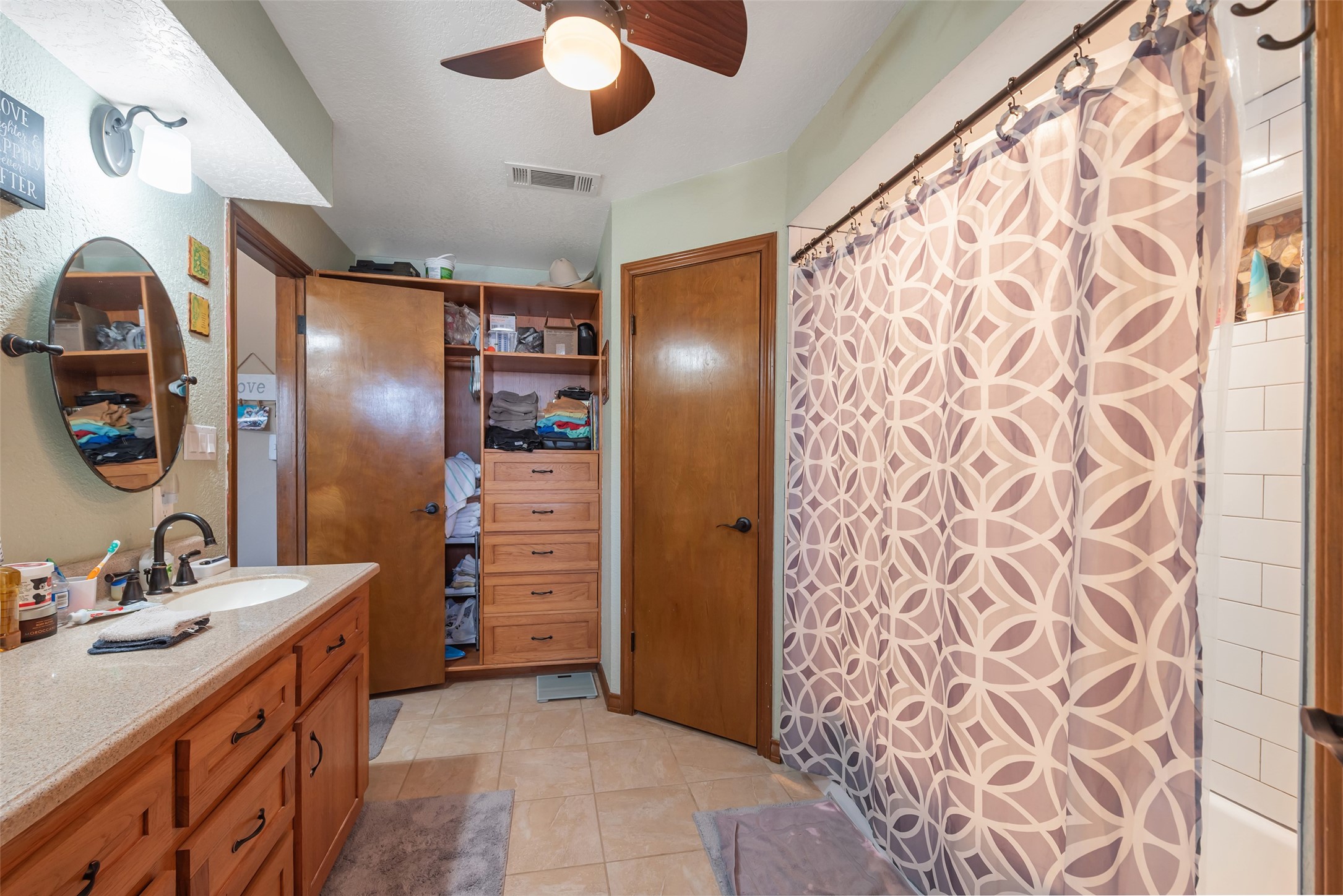 1014 Ginger Street, Santa Fe, TX 77517