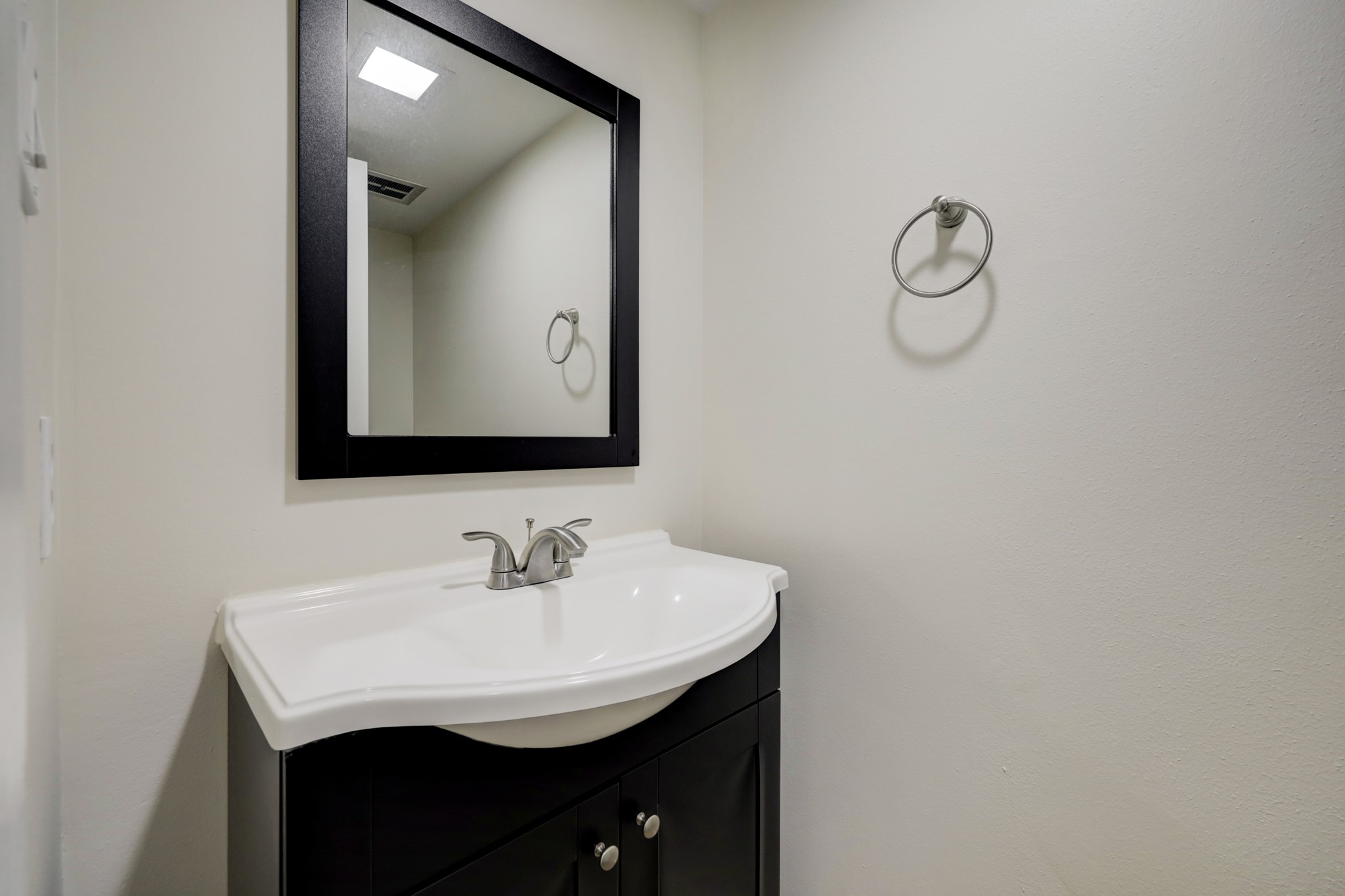 2909 Bissonnet Street, West University Place, TX 77005