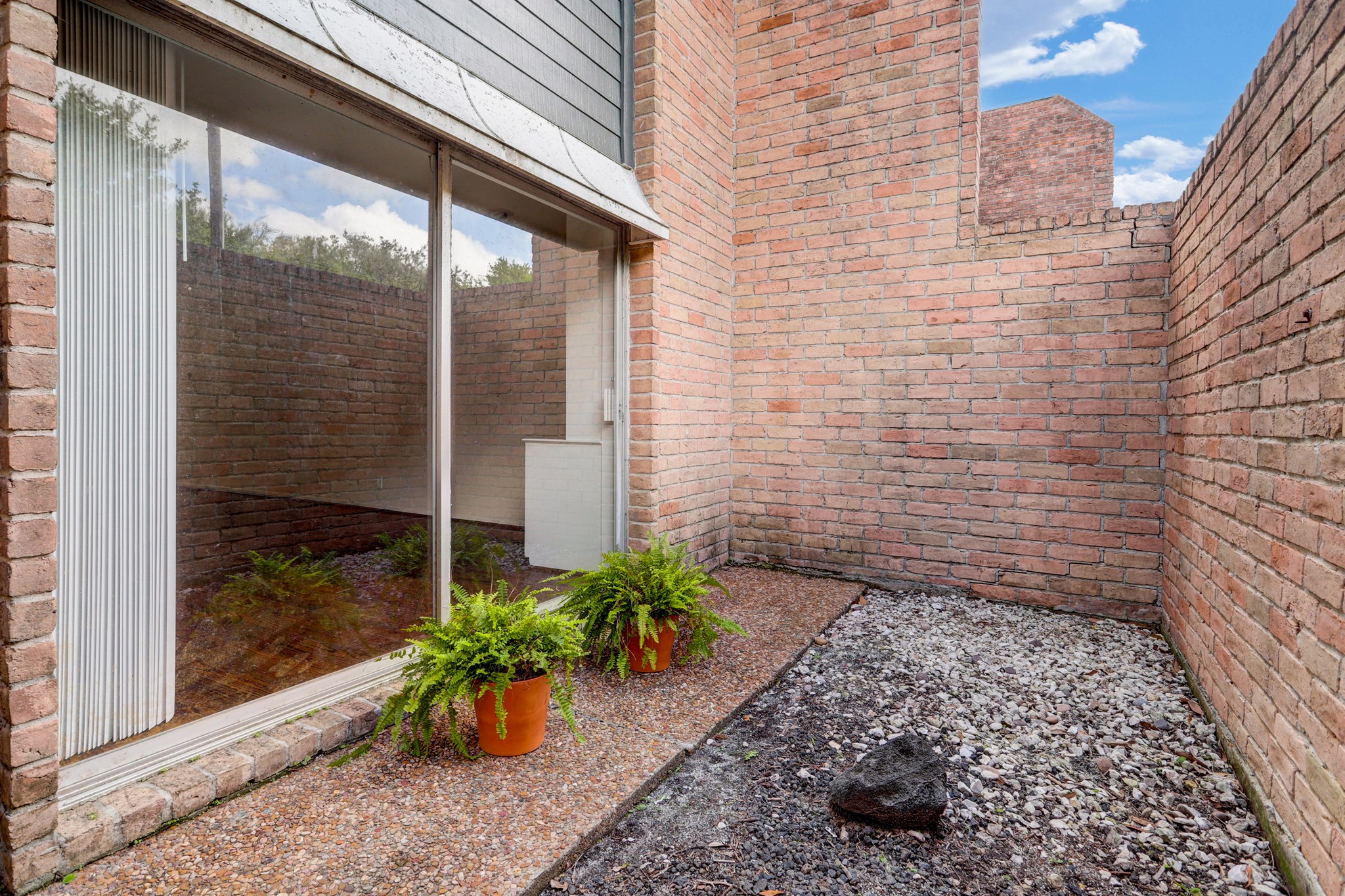 2909 Bissonnet Street, West University Place, TX 77005