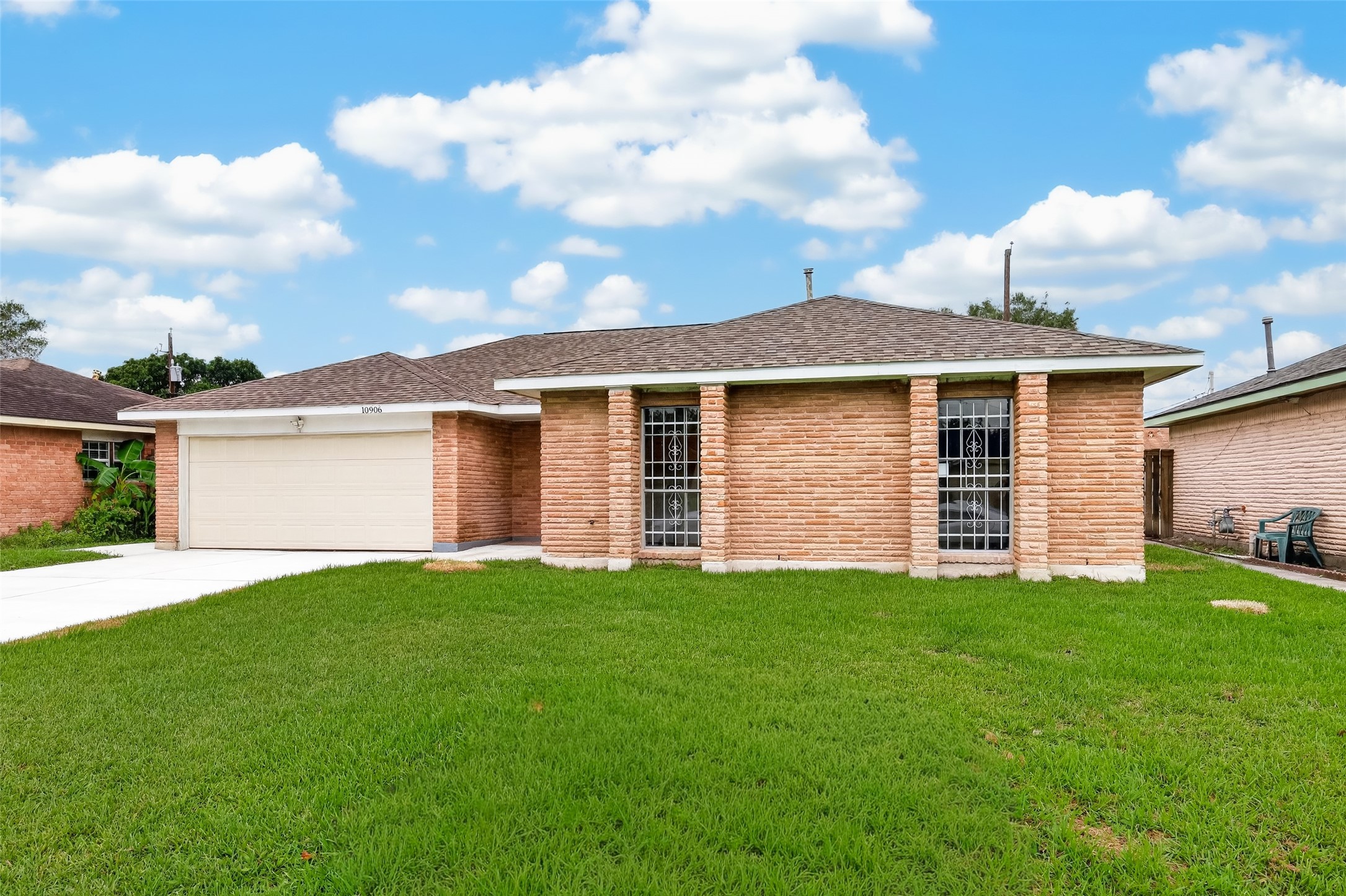 10906 Triola Lane, Houston, TX 77072 10906 Triola Lane, Houston, TX 77072