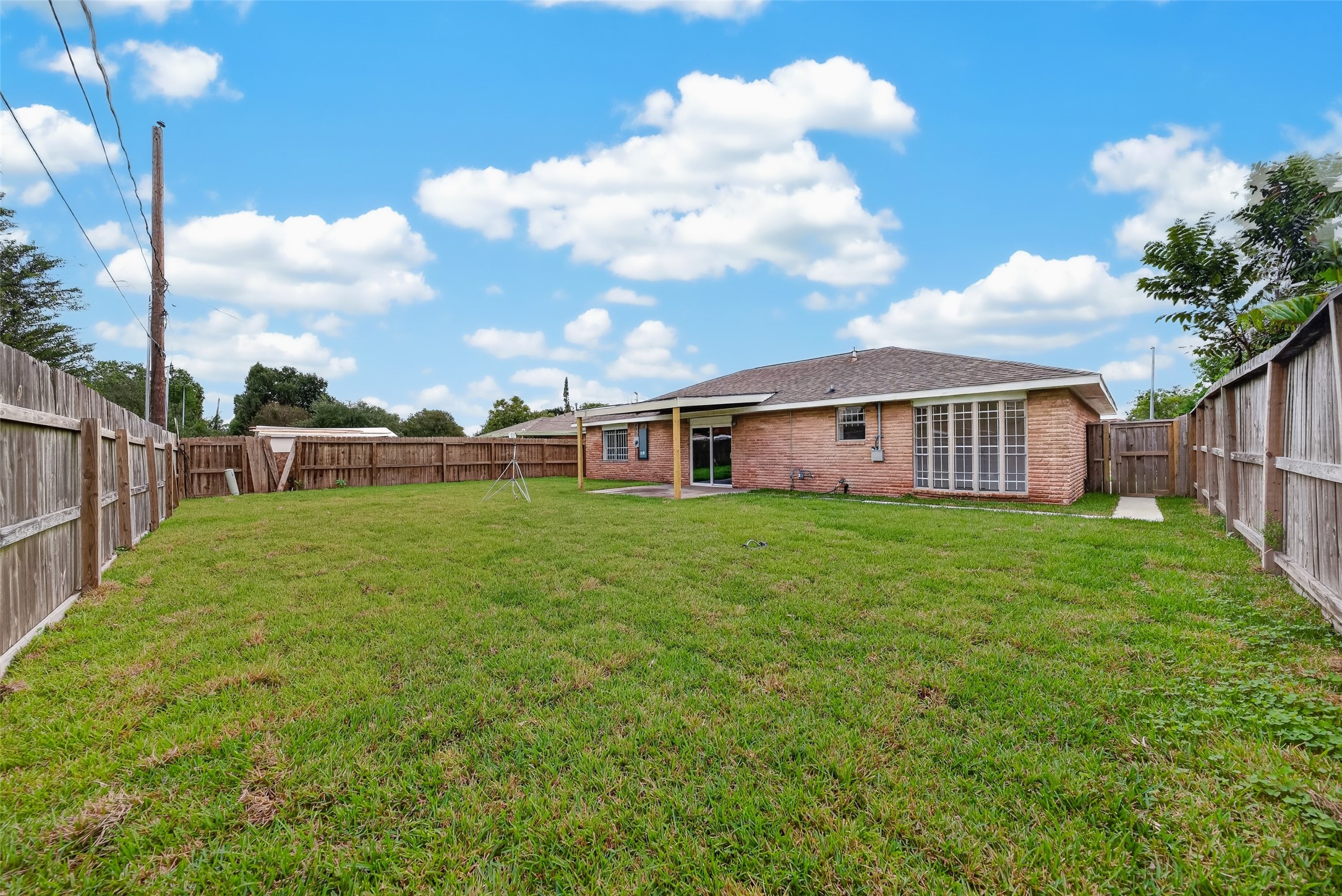 10906 Triola Lane, Houston, TX 77072