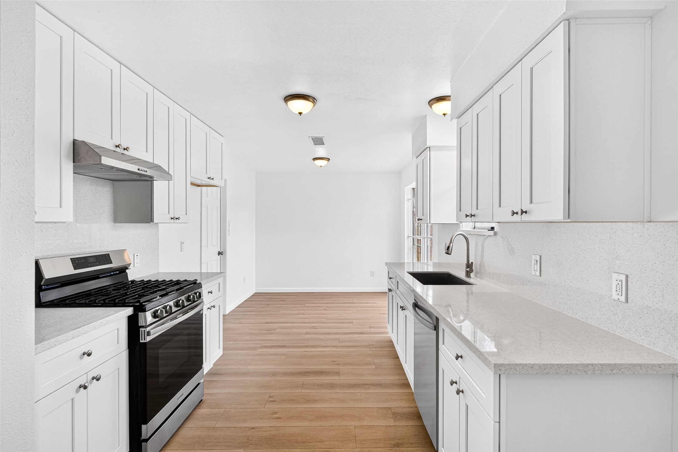 10906 Triola Lane, Houston, TX 77072
