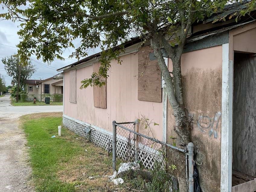 1315 52nd Street, Galveston, TX 77551 1315 52nd Street, Galveston, TX 77551