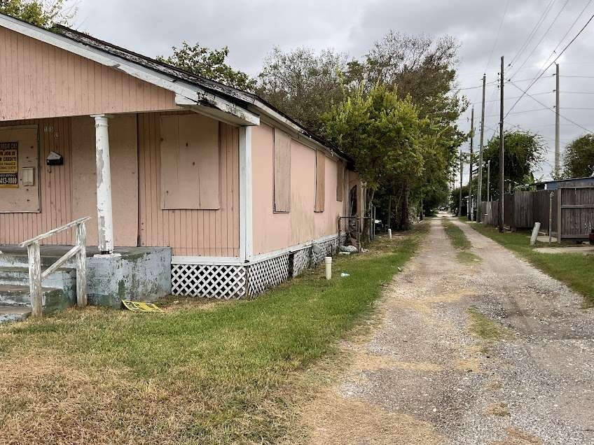 1315 52nd Street, Galveston, TX 77551 1315 52nd Street, Galveston, TX 77551
