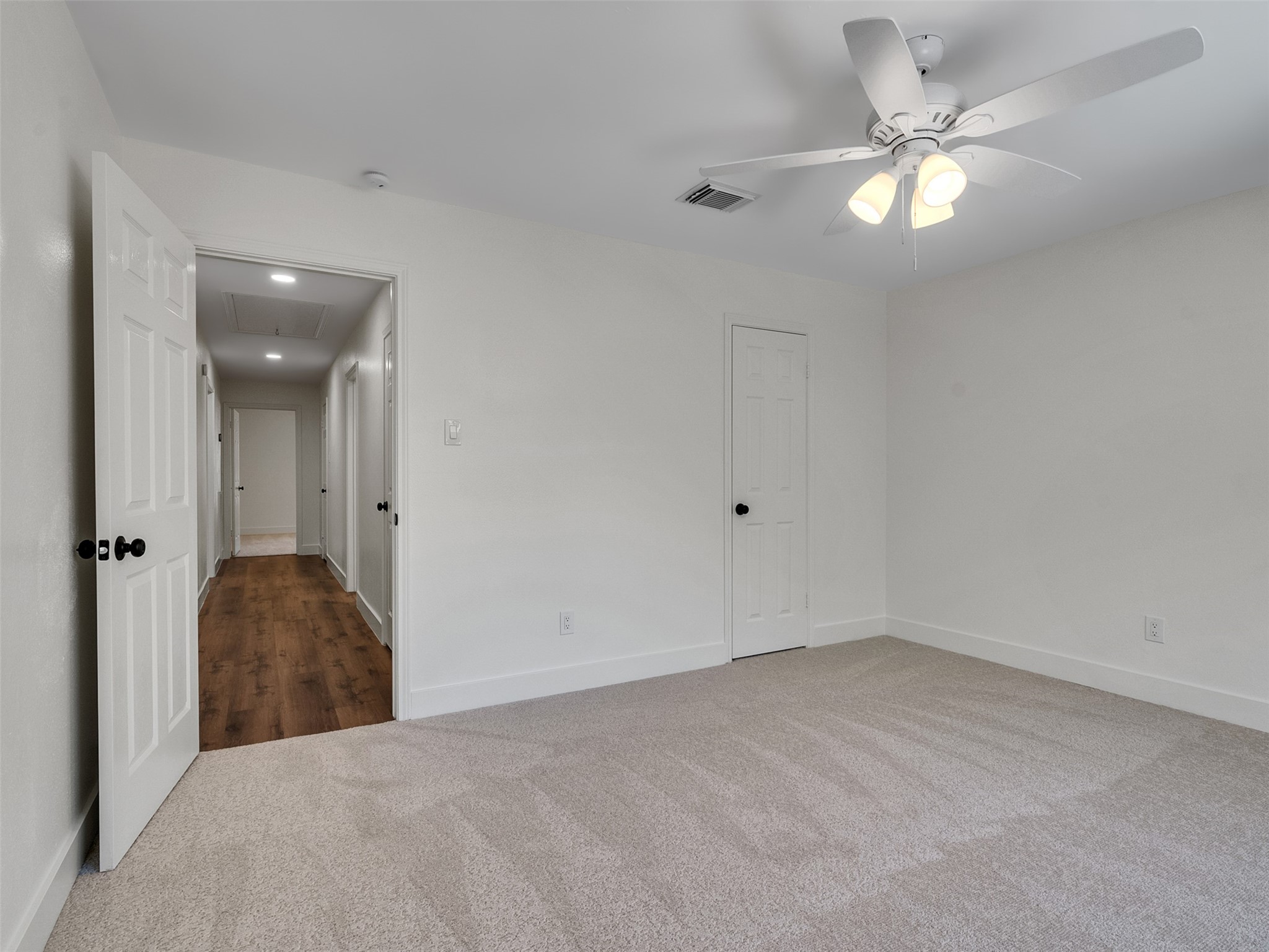 2109 Bay Hill Drive, League City, TX 77573