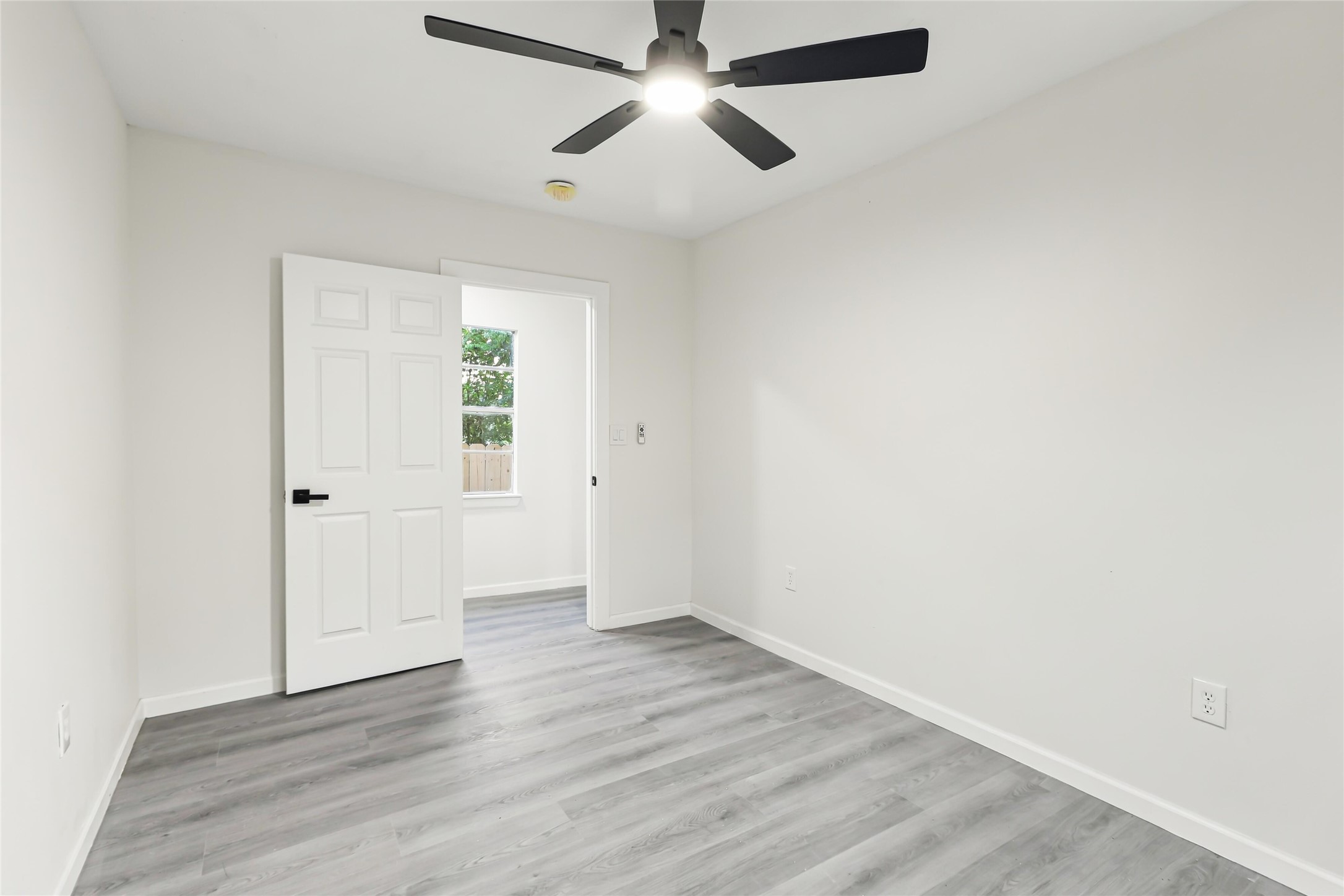 8025 Avenue E, Houston, TX 77012