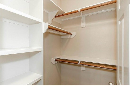 two walk in closets for each bedroom two walk in closets for each bedroom