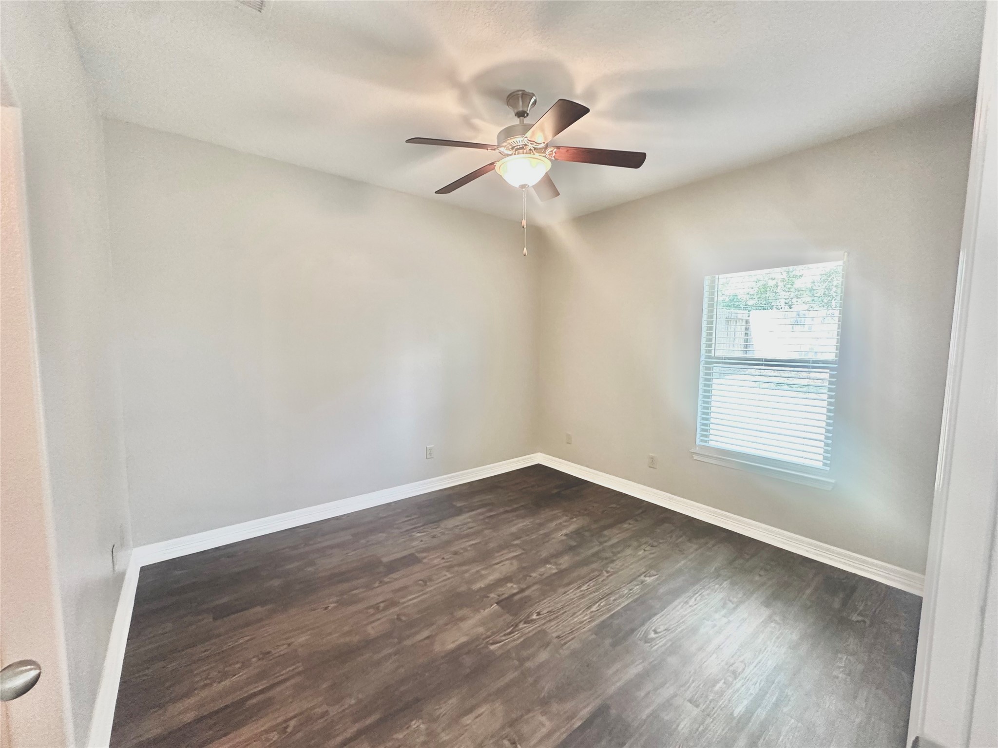BOTH BEDROOMS HAVE GREY VINYL WOOD LOOK FLOORING! BOTH BEDROOMS HAVE GREY VINYL WOOD LOOK FLOORING!