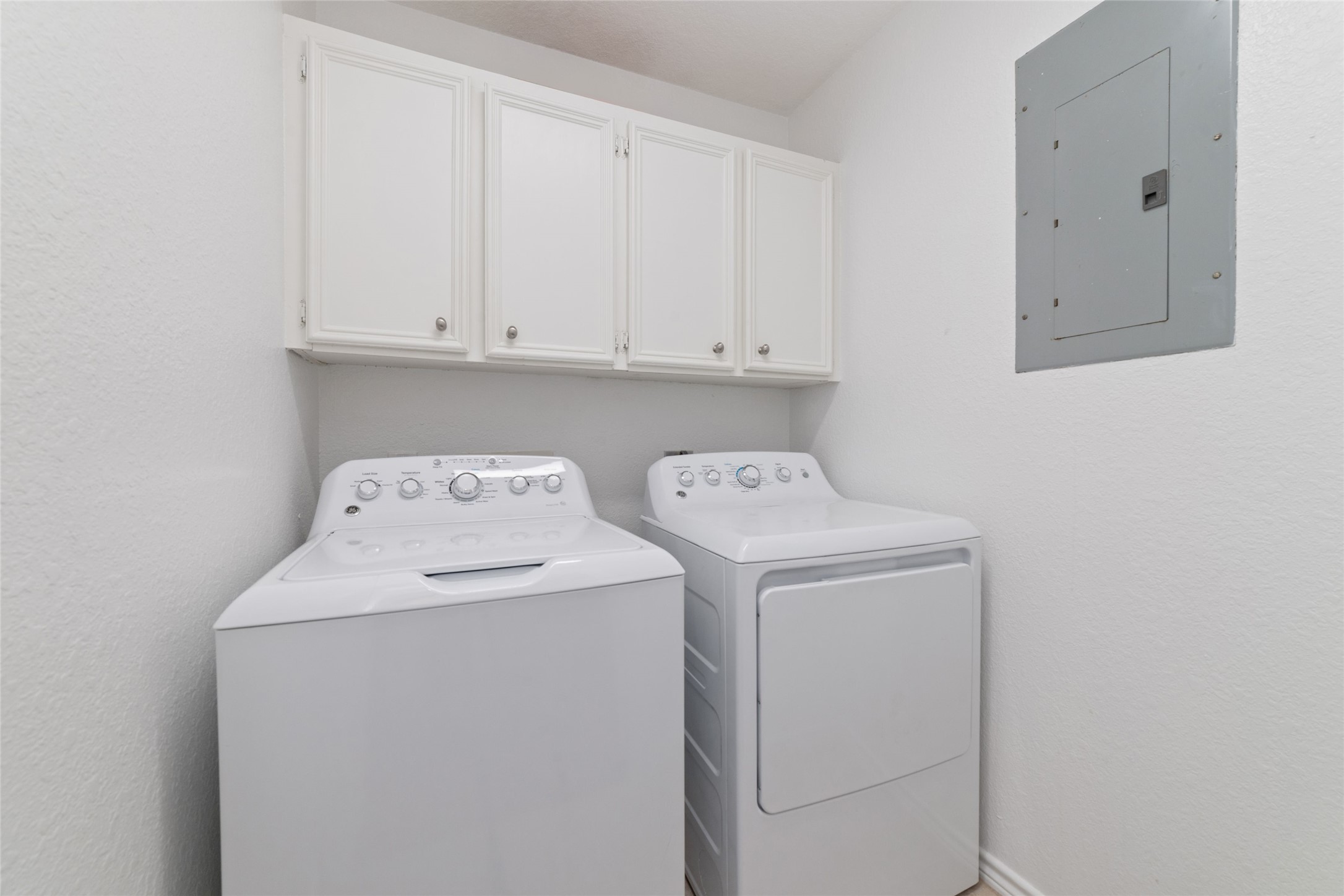 18506 E De Vaca, Galveston, TX 77554