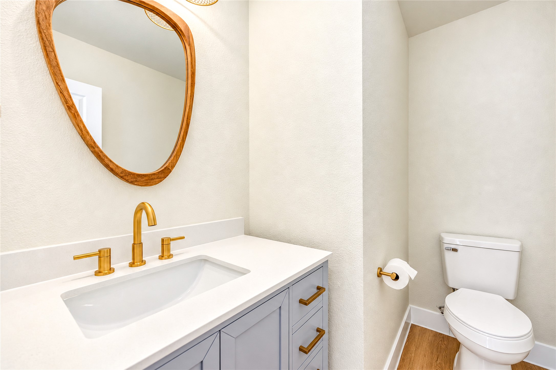 Downstairs half bathroom
