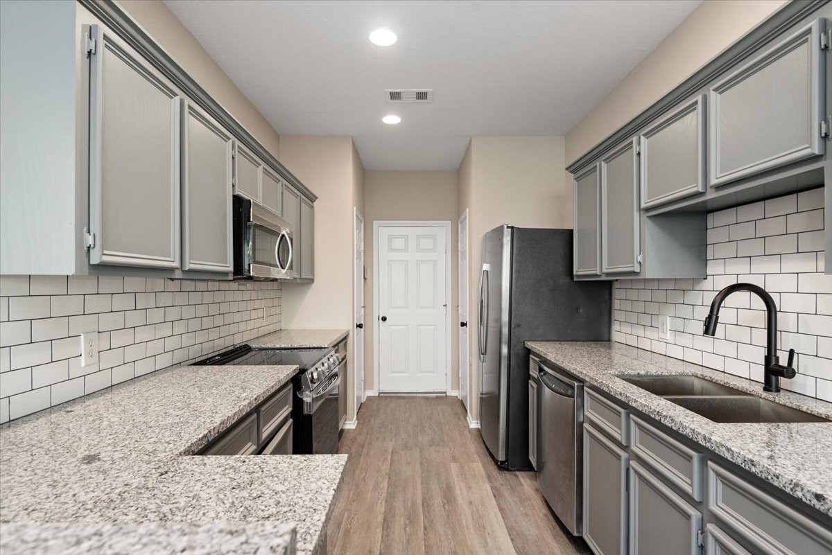16555 Pentonshire Lane, Houston, TX 77090