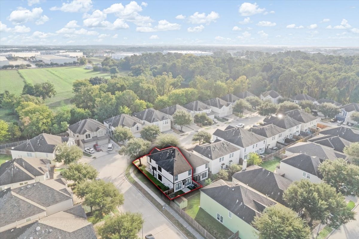 16555 Pentonshire Lane, Houston, TX 77090