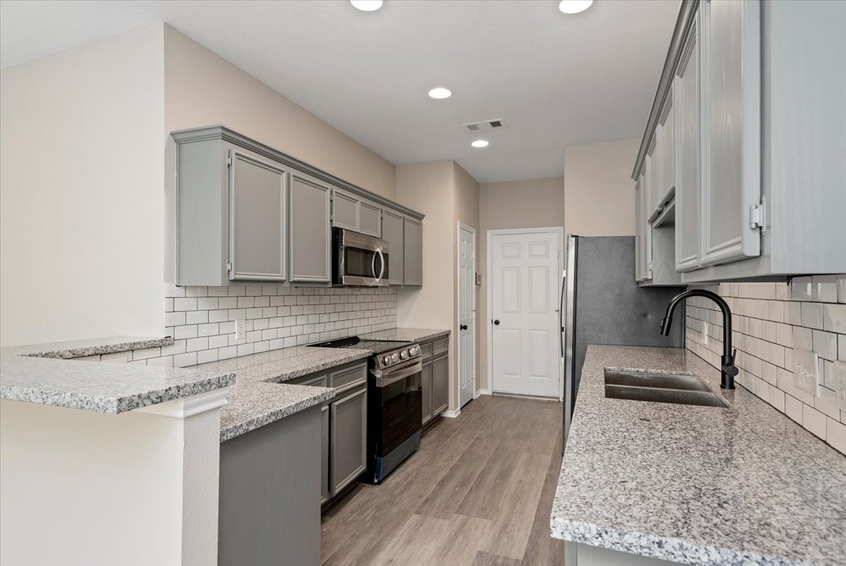 16555 Pentonshire Lane, Houston, TX 77090