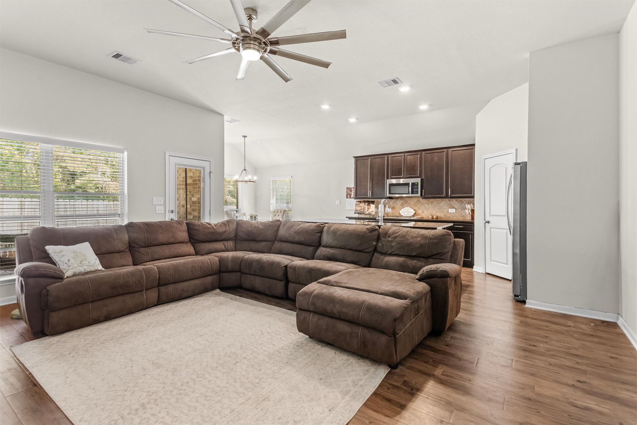 14344 N Summerchase Circle, Willis, TX 77318