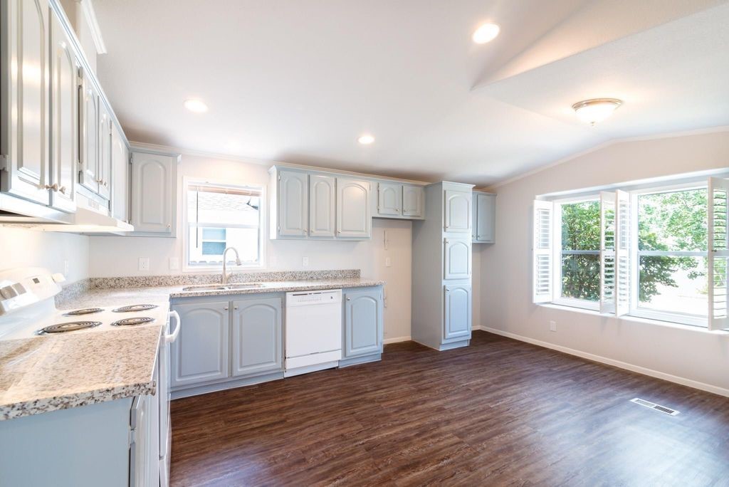 10115 Berrybriar Lane, Tomball, TX 77375