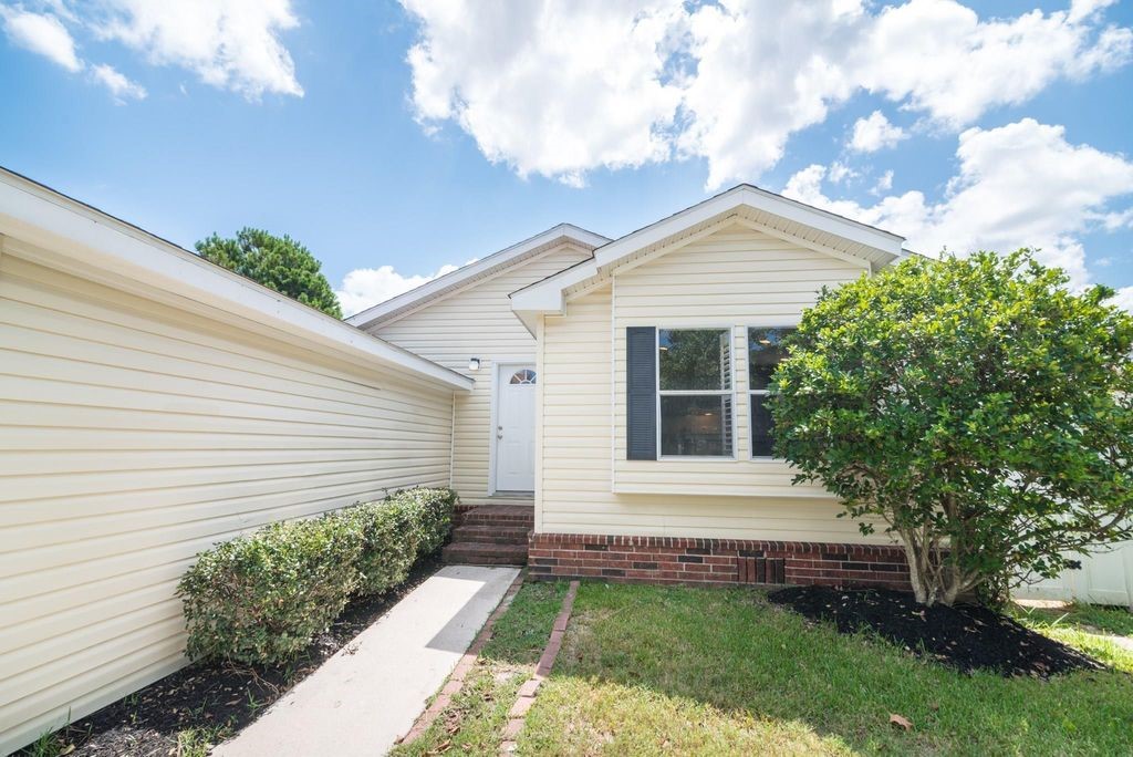 10115 Berrybriar Lane, Tomball, TX 77375