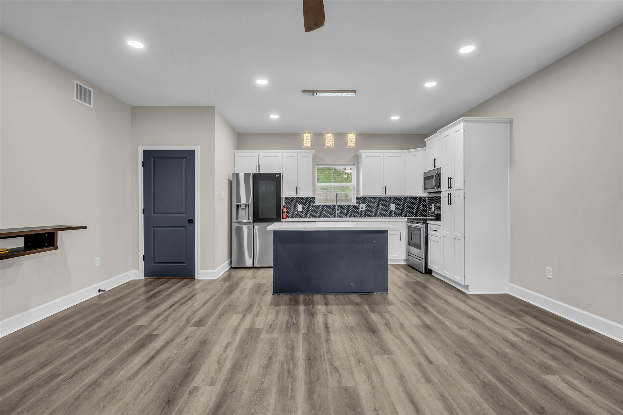 8529 Dosia Street, #A, Houston, TX 77051 8529 Dosia Street, #A, Houston, TX 77051