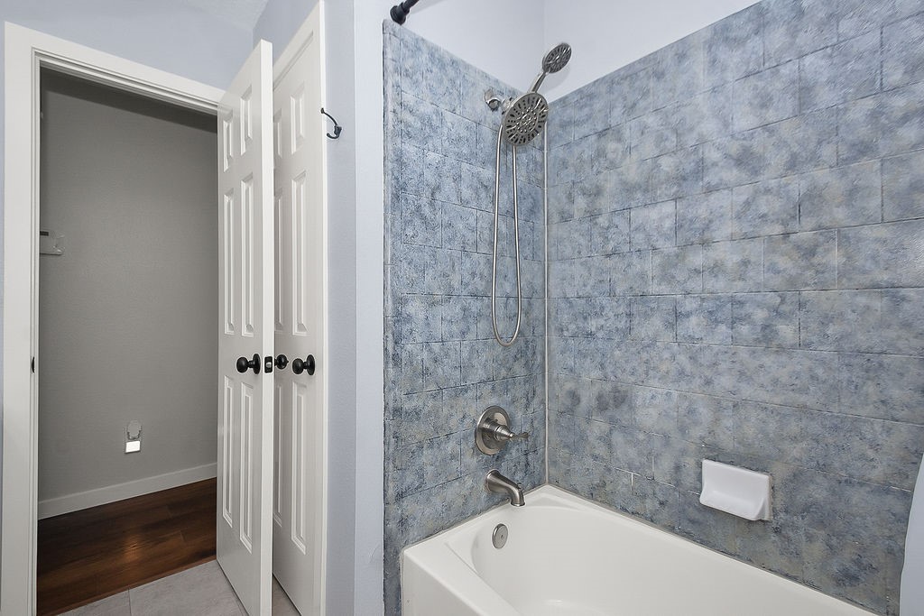 12824 Gibbs Street, Santa Fe, TX 77517