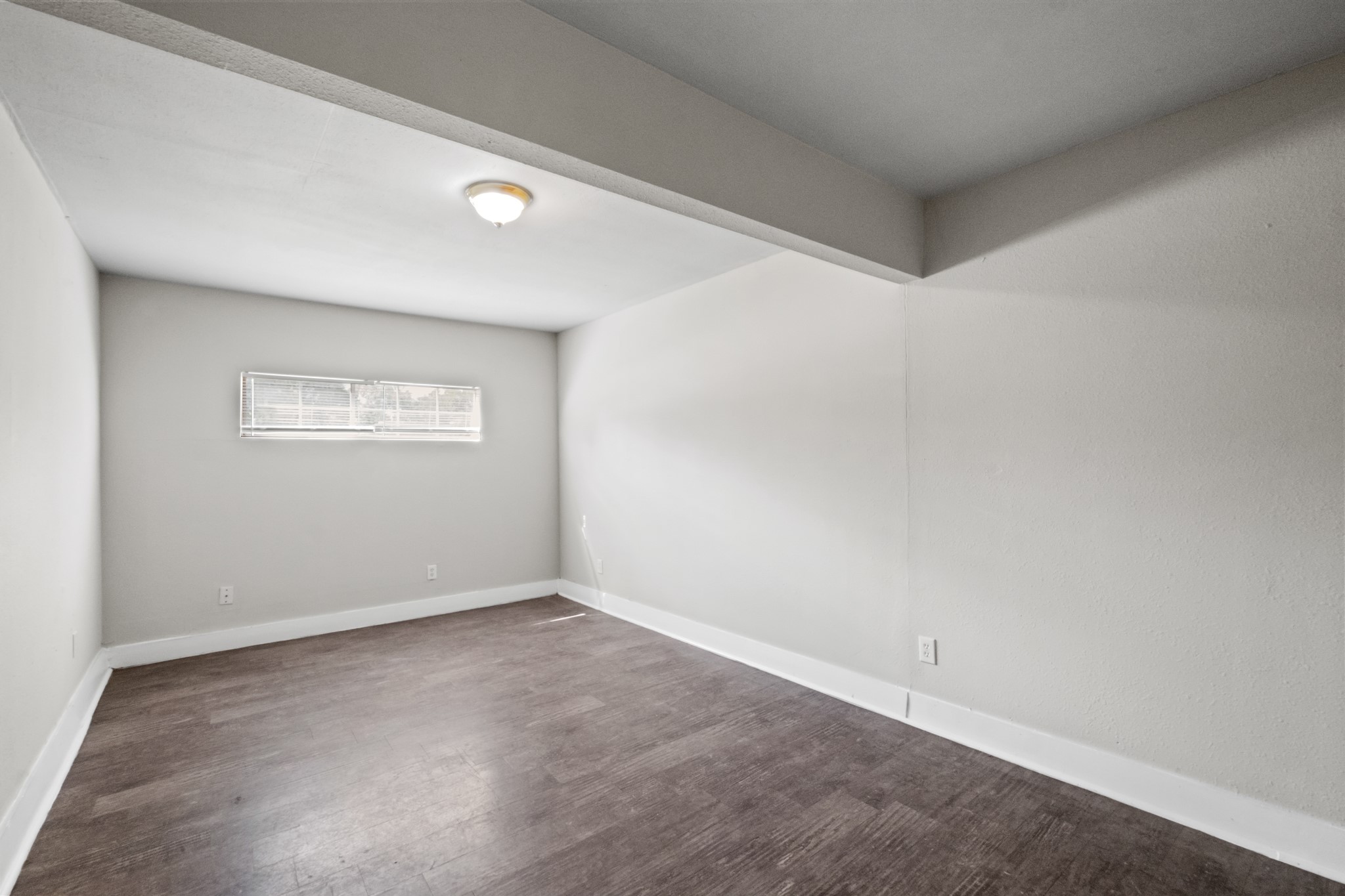 6107 Willow Glen Drive, Houston, TX 77033