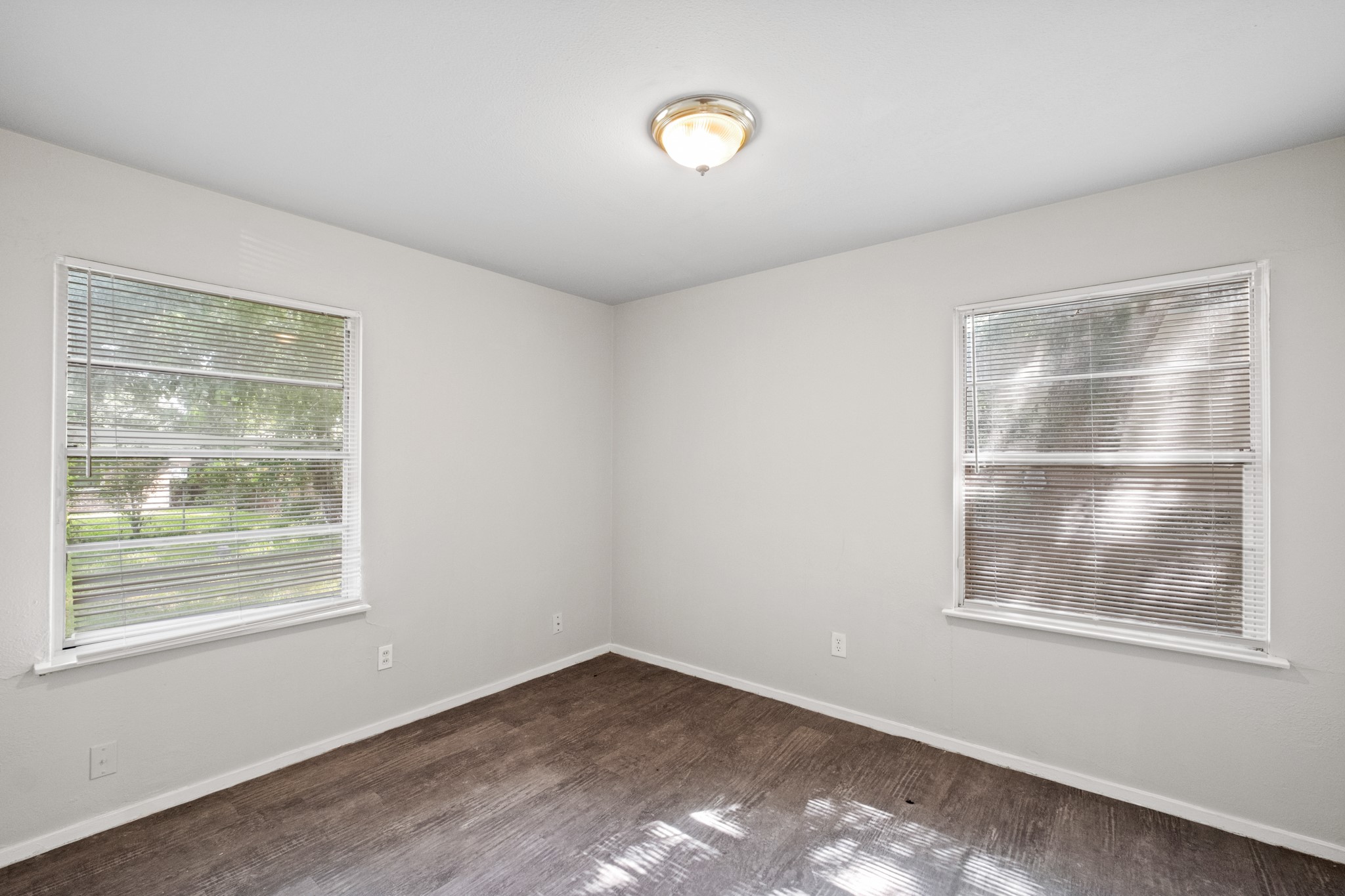 6107 Willow Glen Drive, Houston, TX 77033