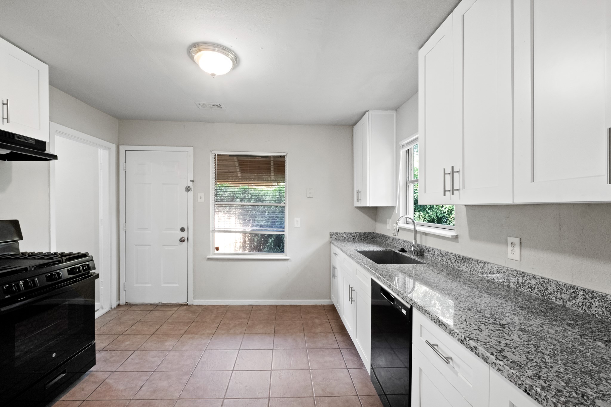 6107 Willow Glen Drive, Houston, TX 77033