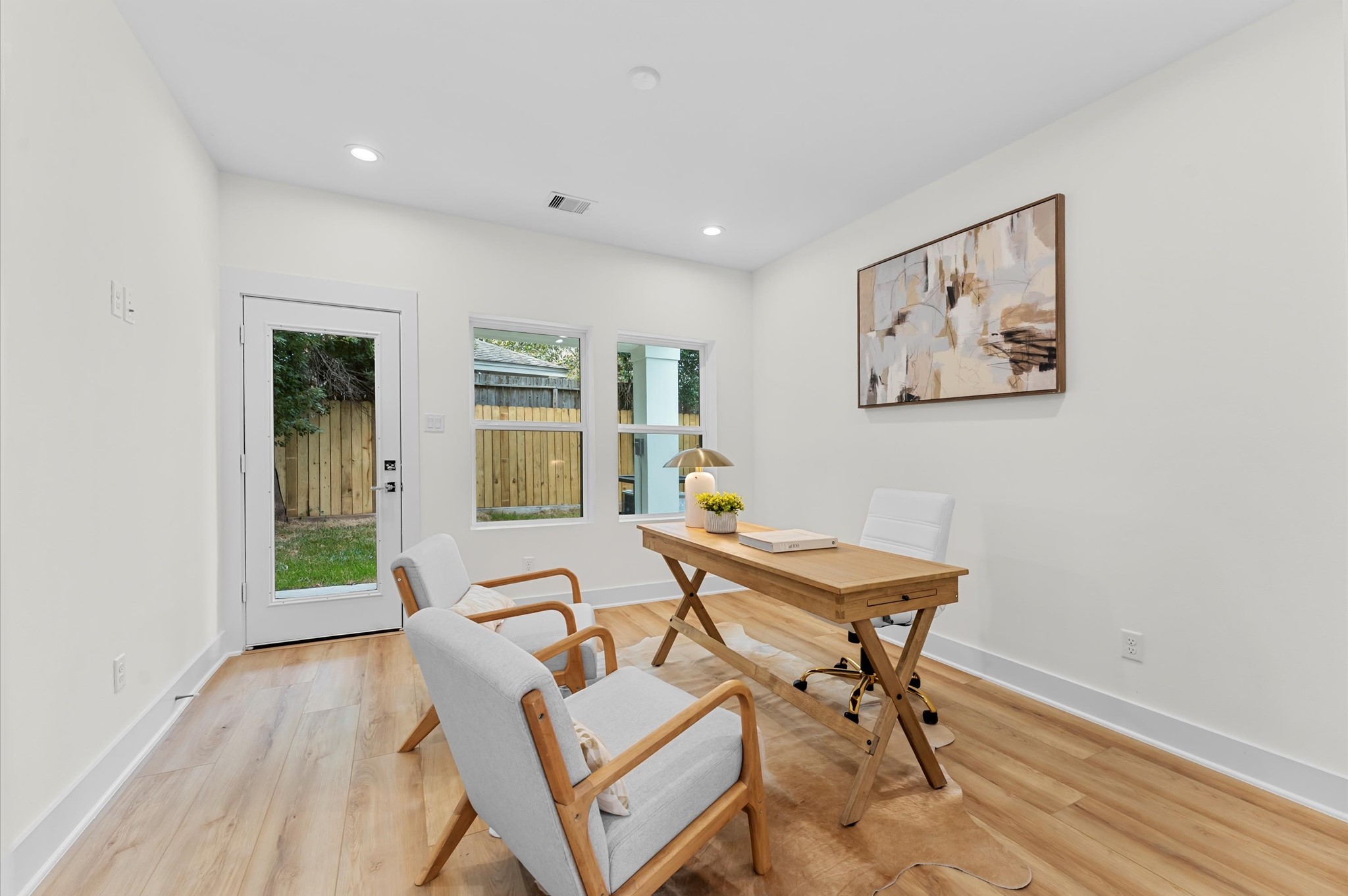4129 De George Street, Houston, TX 77009