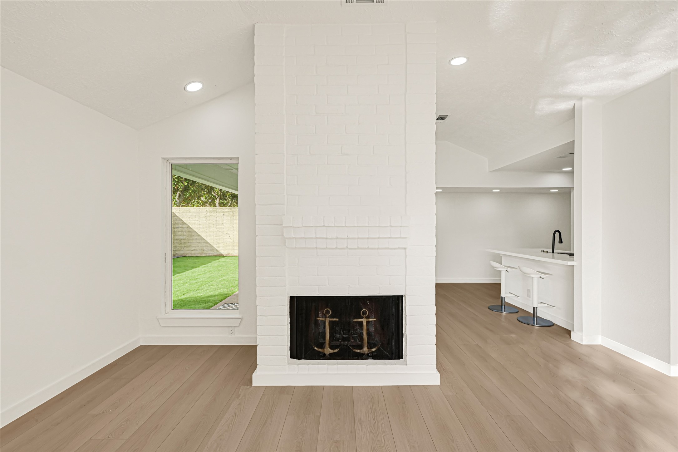 8303 Spring Wind Drive, Houston, TX 77040