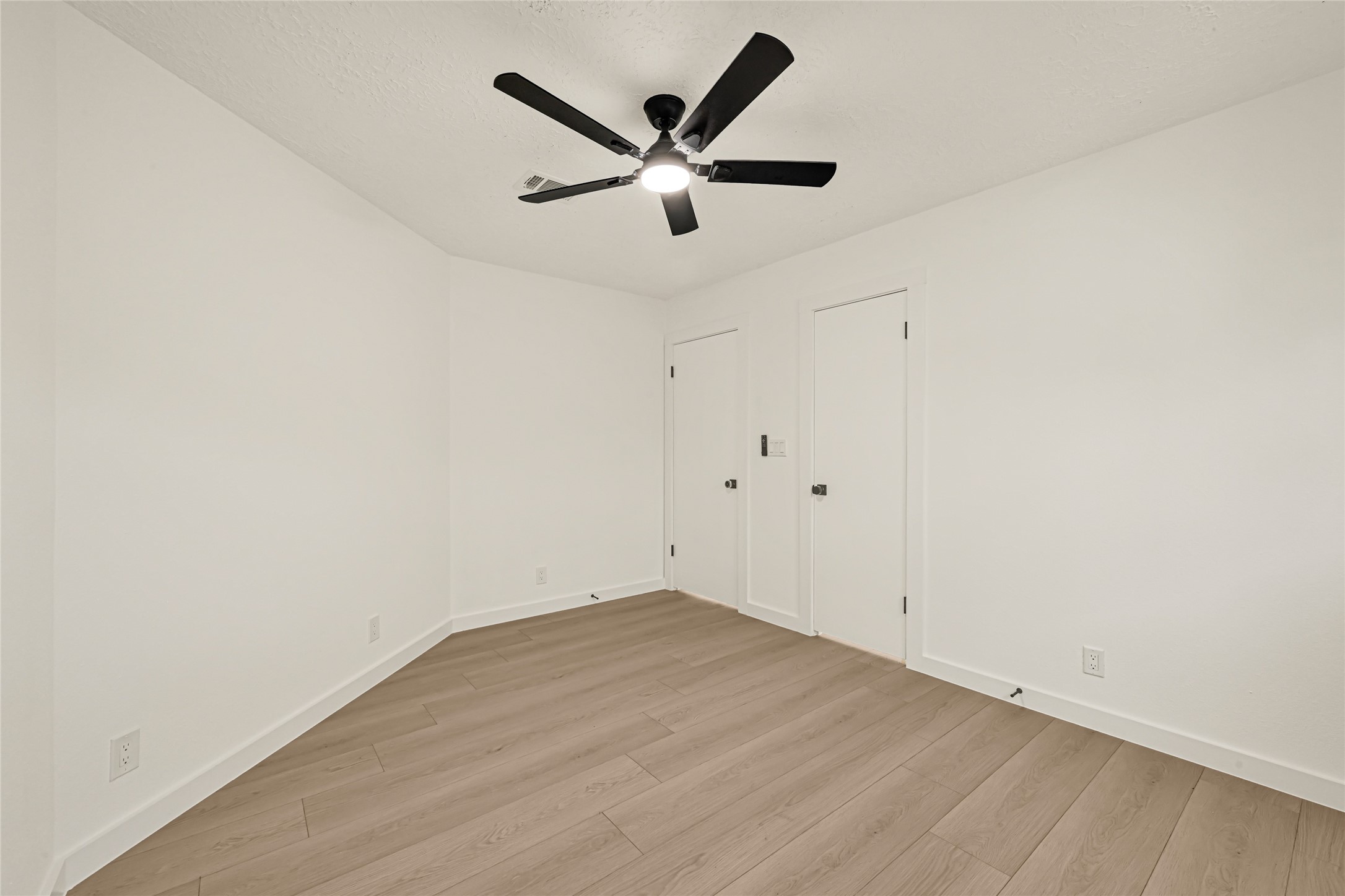 8303 Spring Wind Drive, Houston, TX 77040