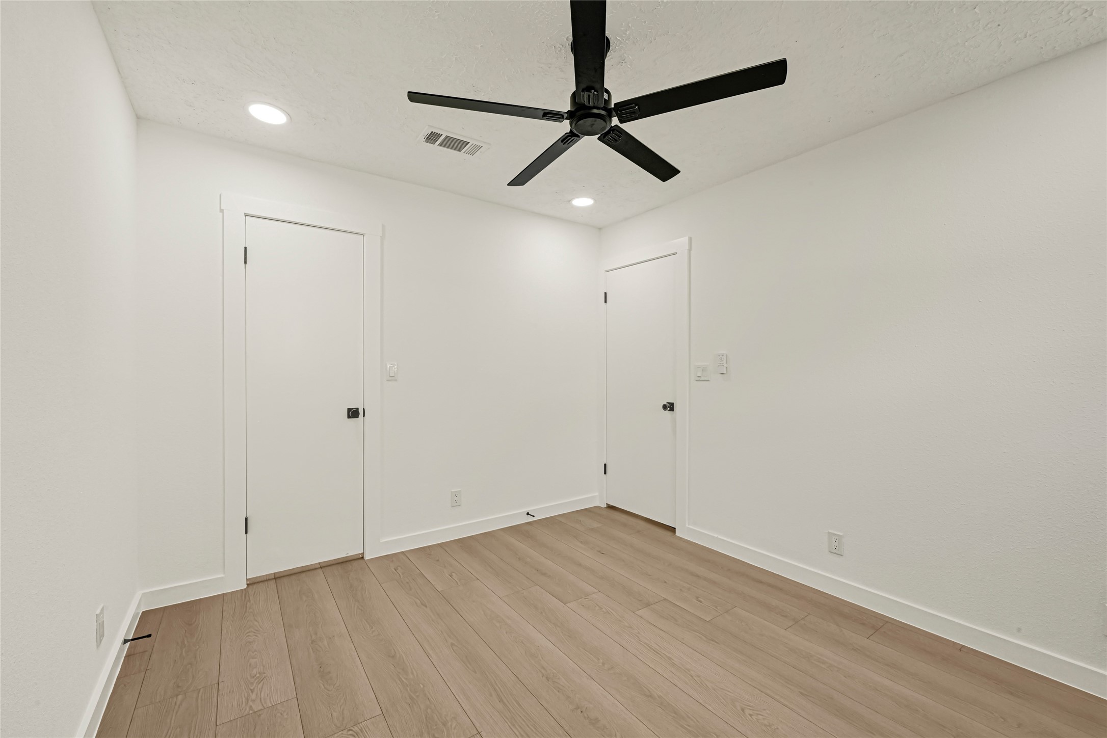 8303 Spring Wind Drive, Houston, TX 77040