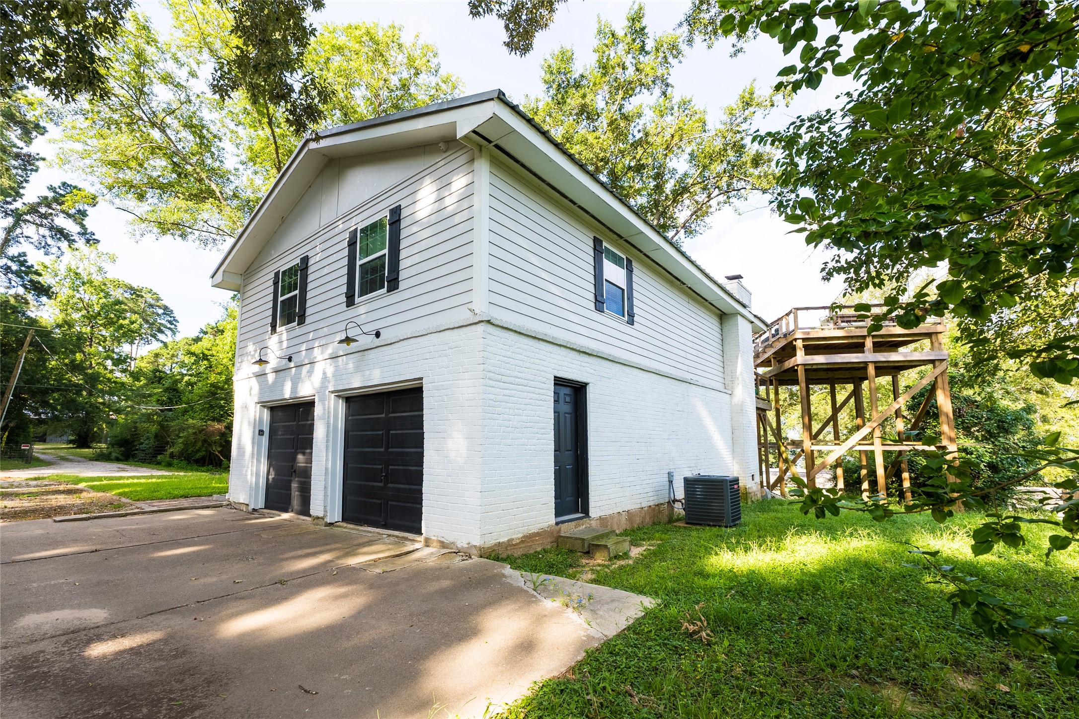 14510 Henry Calfee Drive, Willis, TX 77318