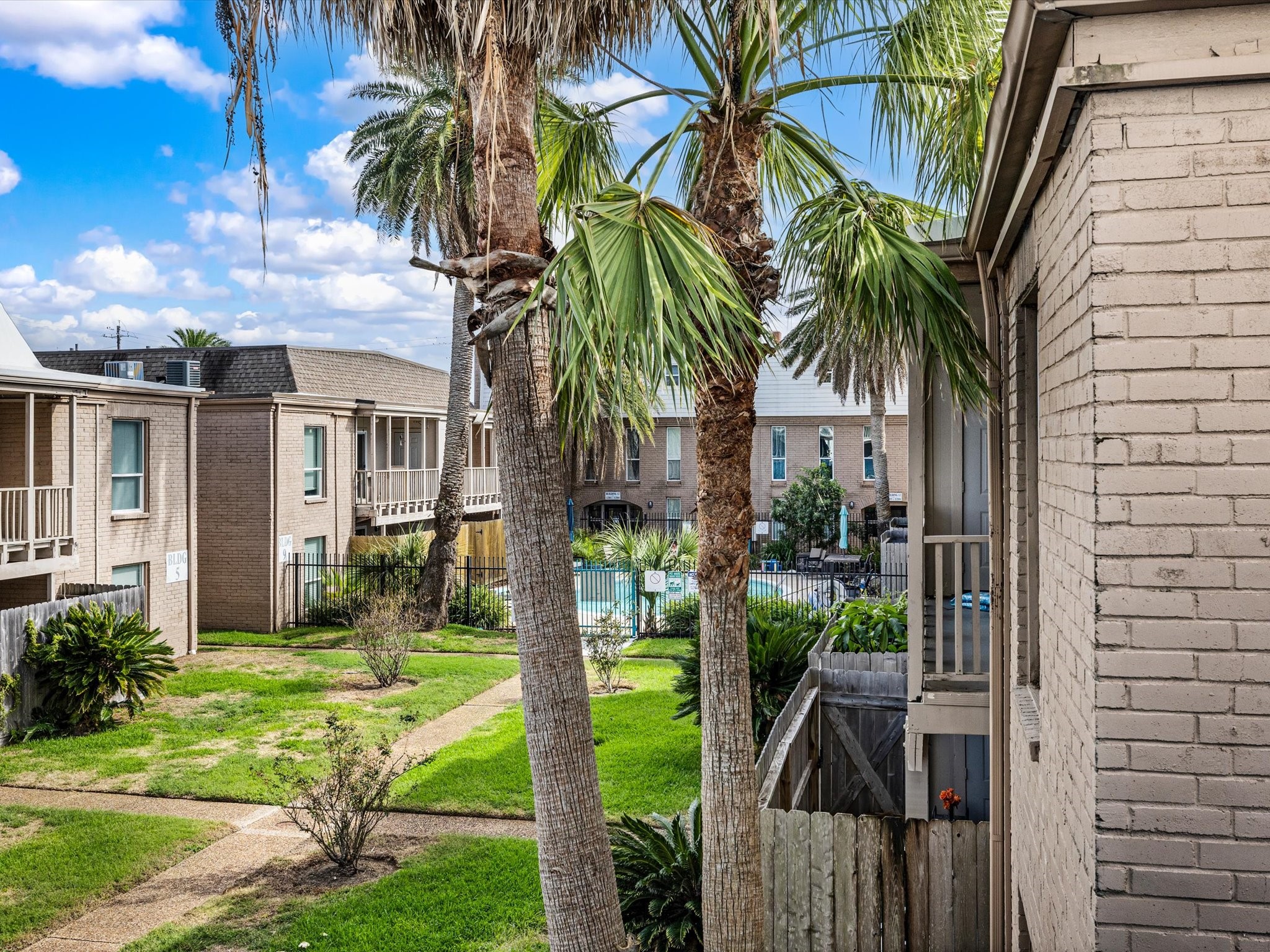 215 Post Office, #210, Galveston, TX 77550