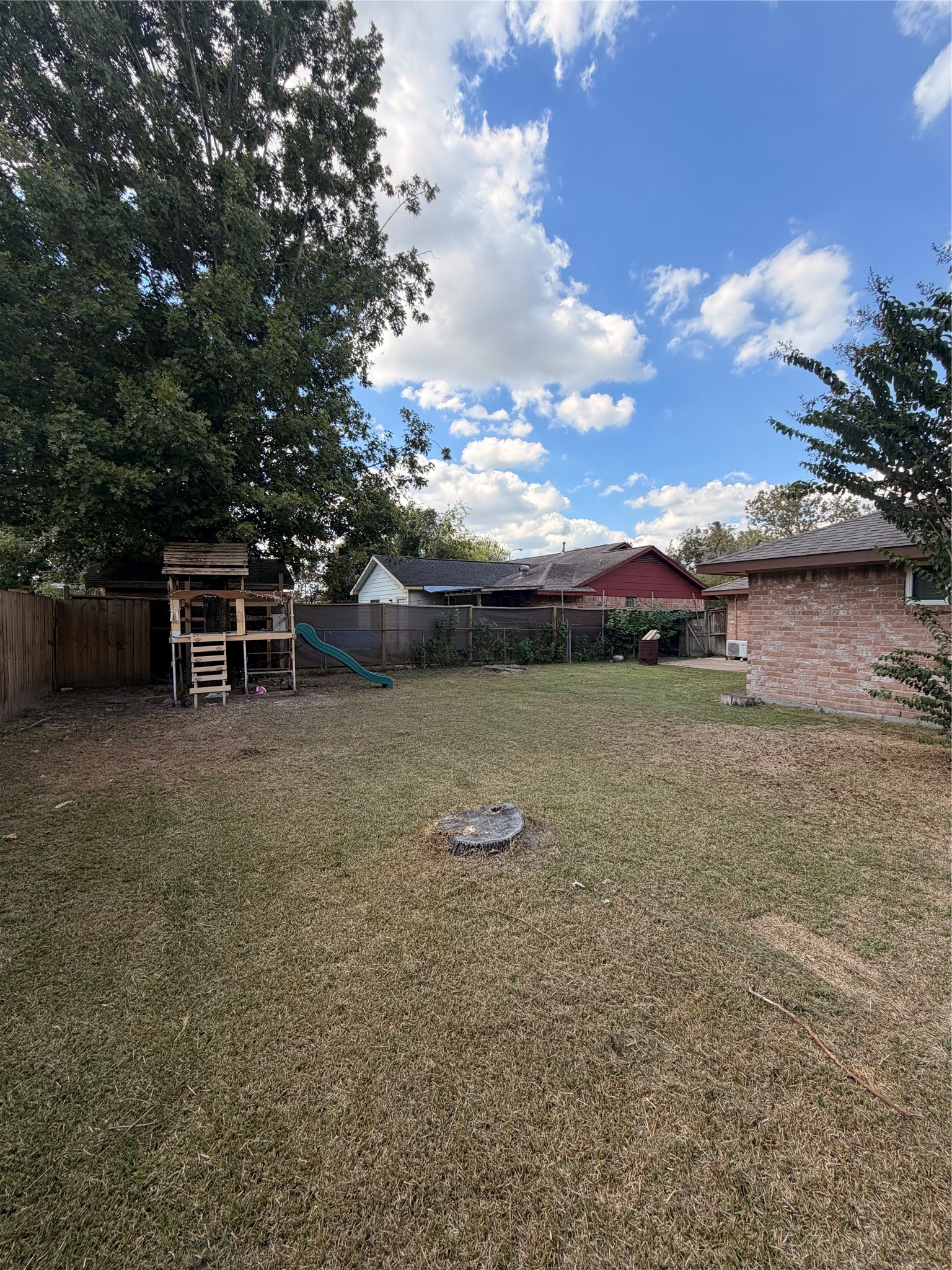1307 Castolan Drive, Houston, TX 77038