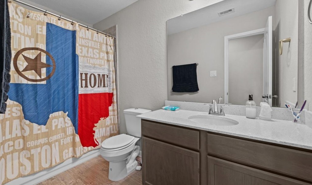 2ND BATHROOM