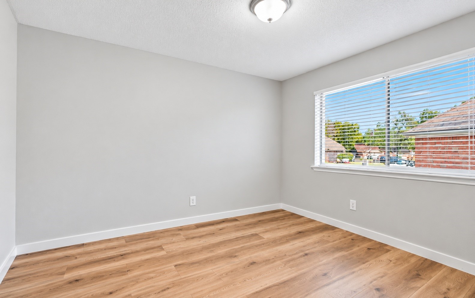 718 Land Grant Drive, Richmond, TX 77406