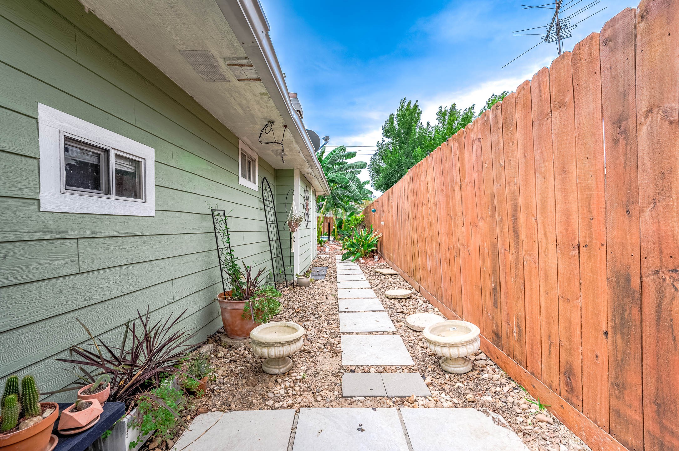 Fenced side yard.