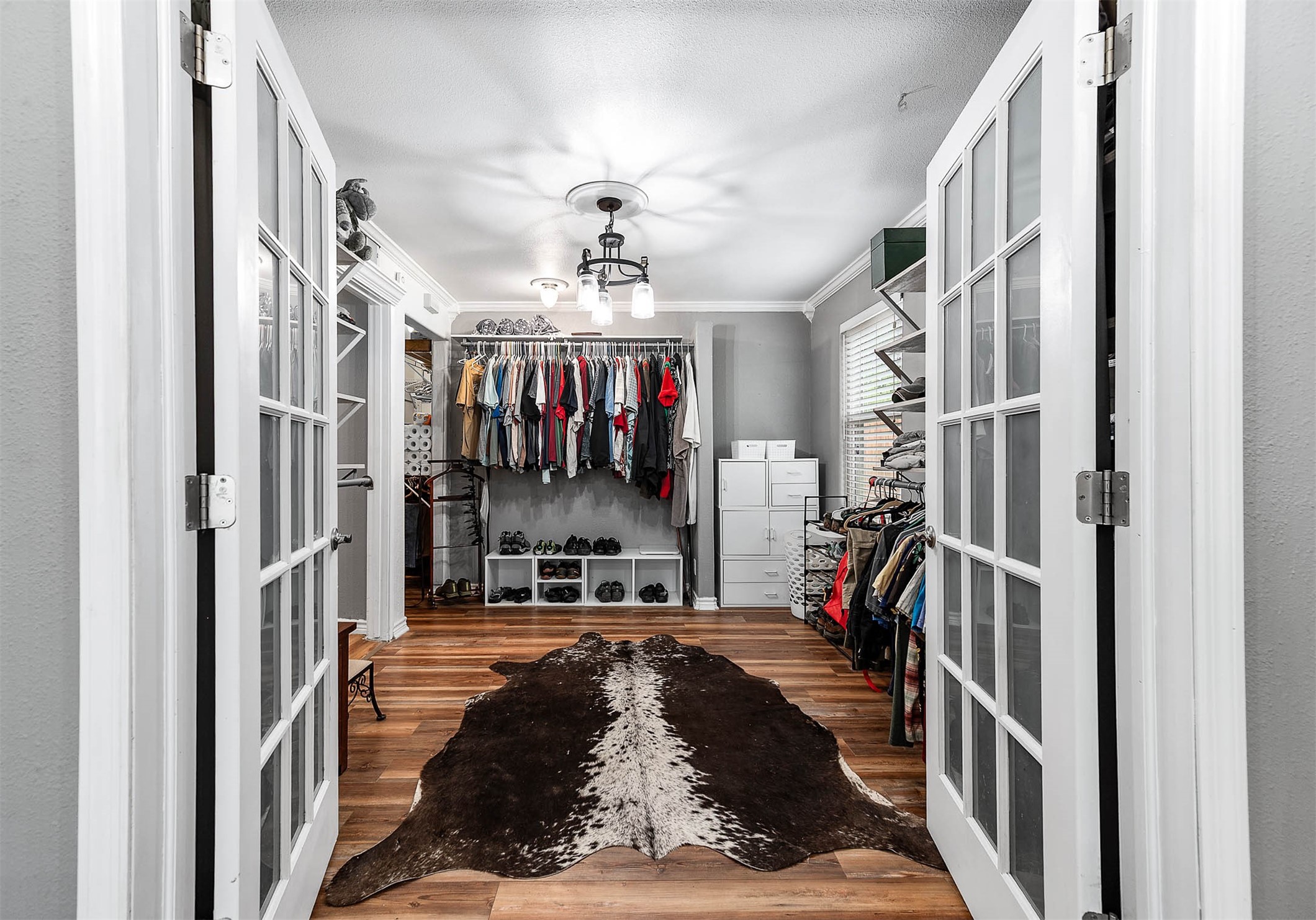 Large primary walk-in closet.