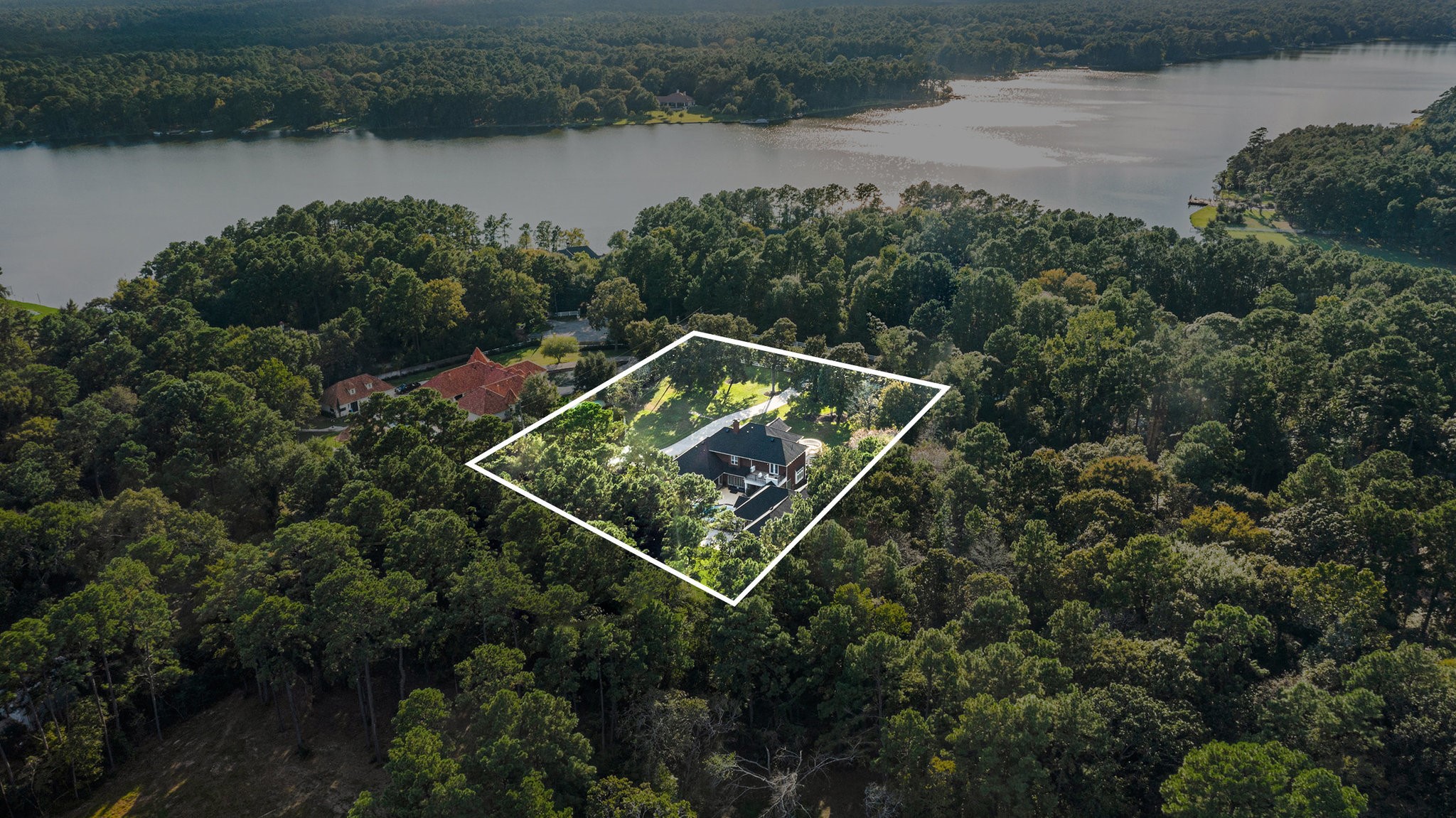 Full outline of this fully fenced 2.25-acre property! Full outline of this fully fenced 2.25-acre property!