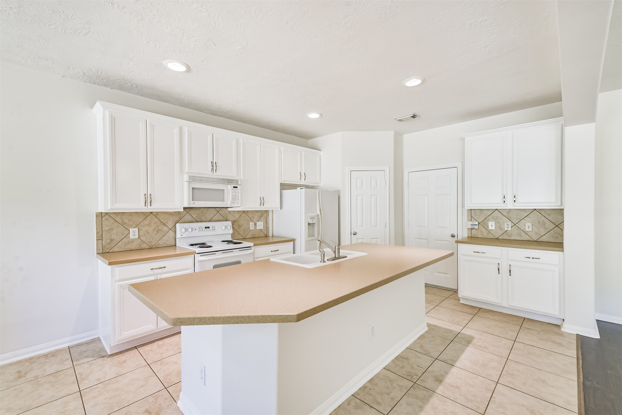 122 Cornflower Drive, The Woodlands, TX 77384
