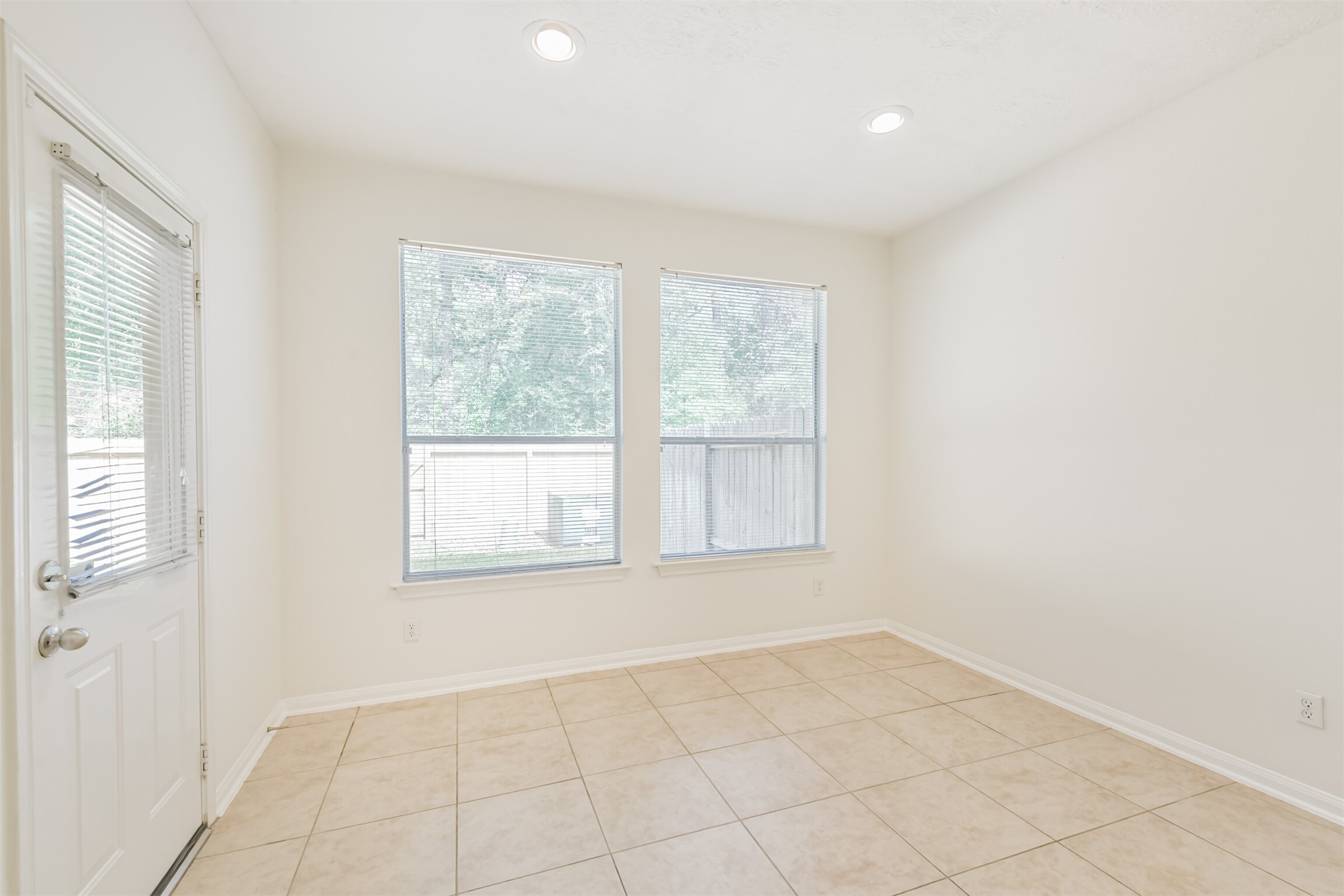 122 Cornflower Drive, The Woodlands, TX 77384