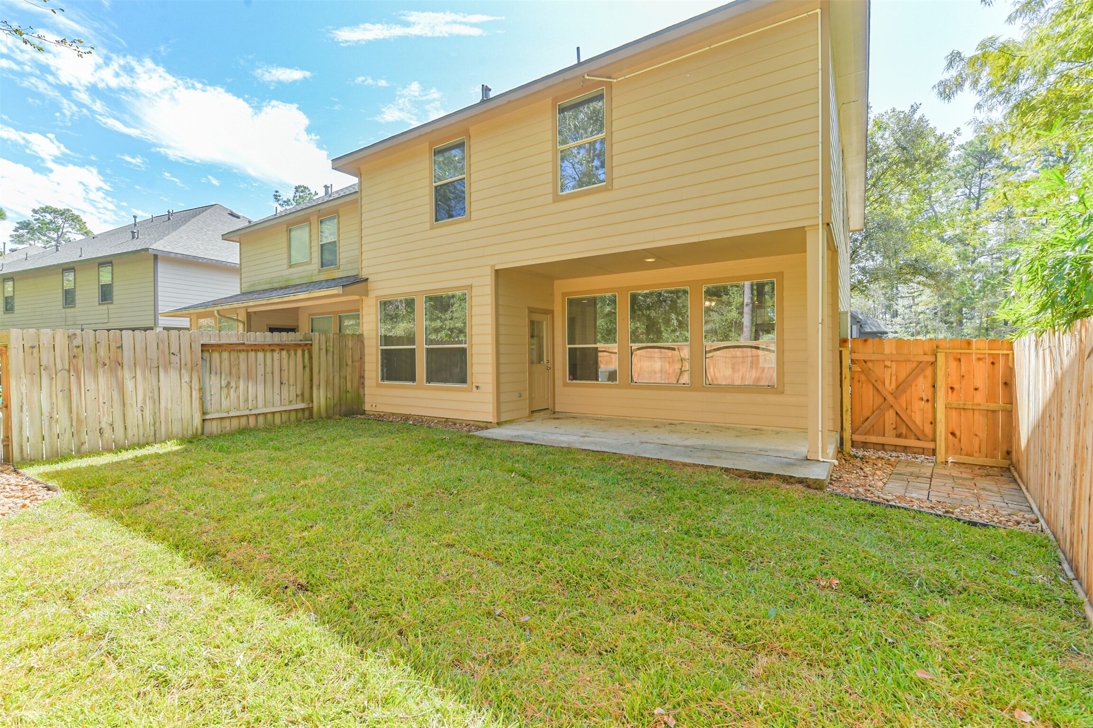 122 Cornflower Drive, The Woodlands, TX 77384