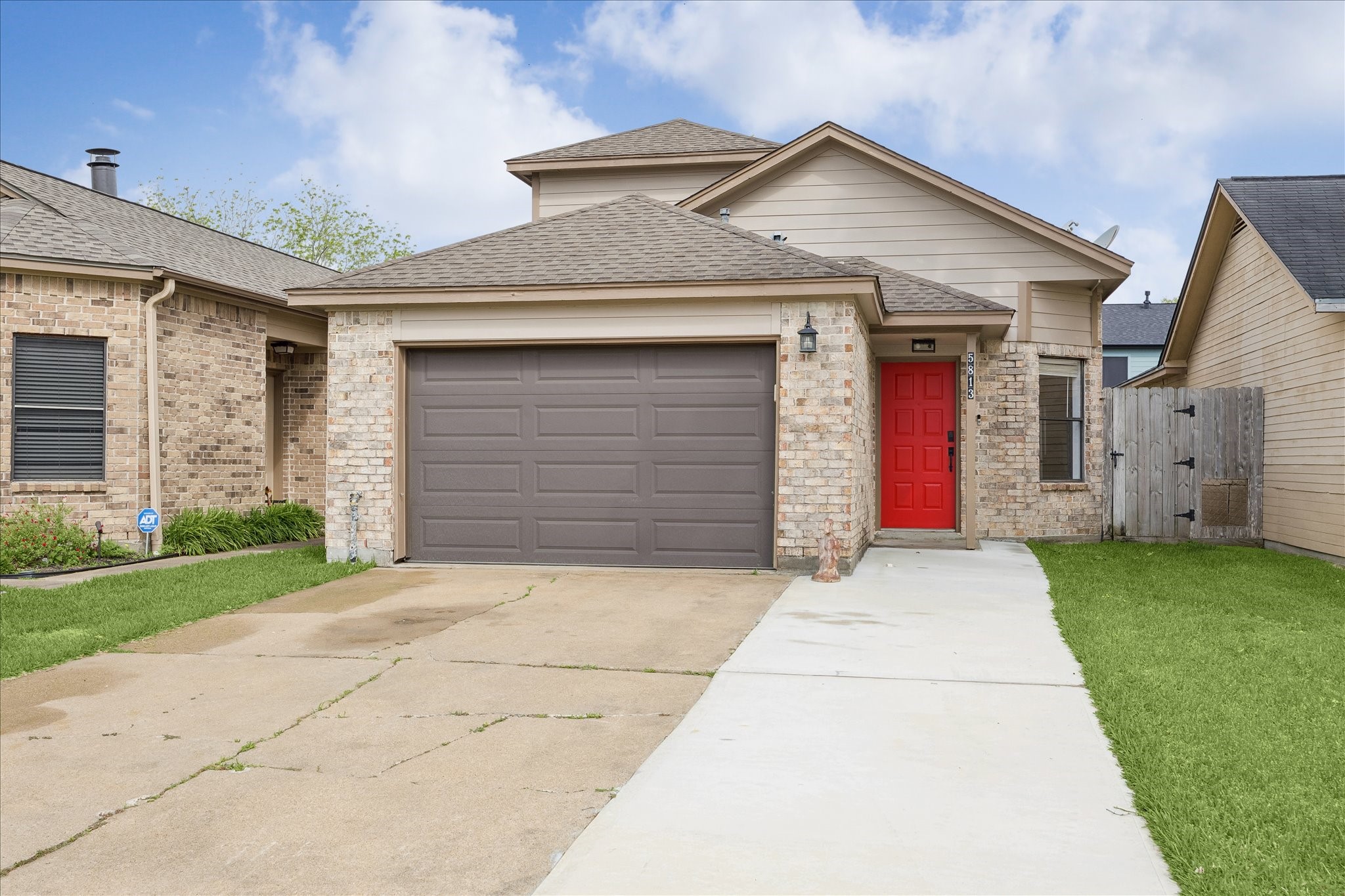 5813 Guadalupe Drive, Dickinson, TX 77539 5813 Guadalupe Drive, Dickinson, TX 77539