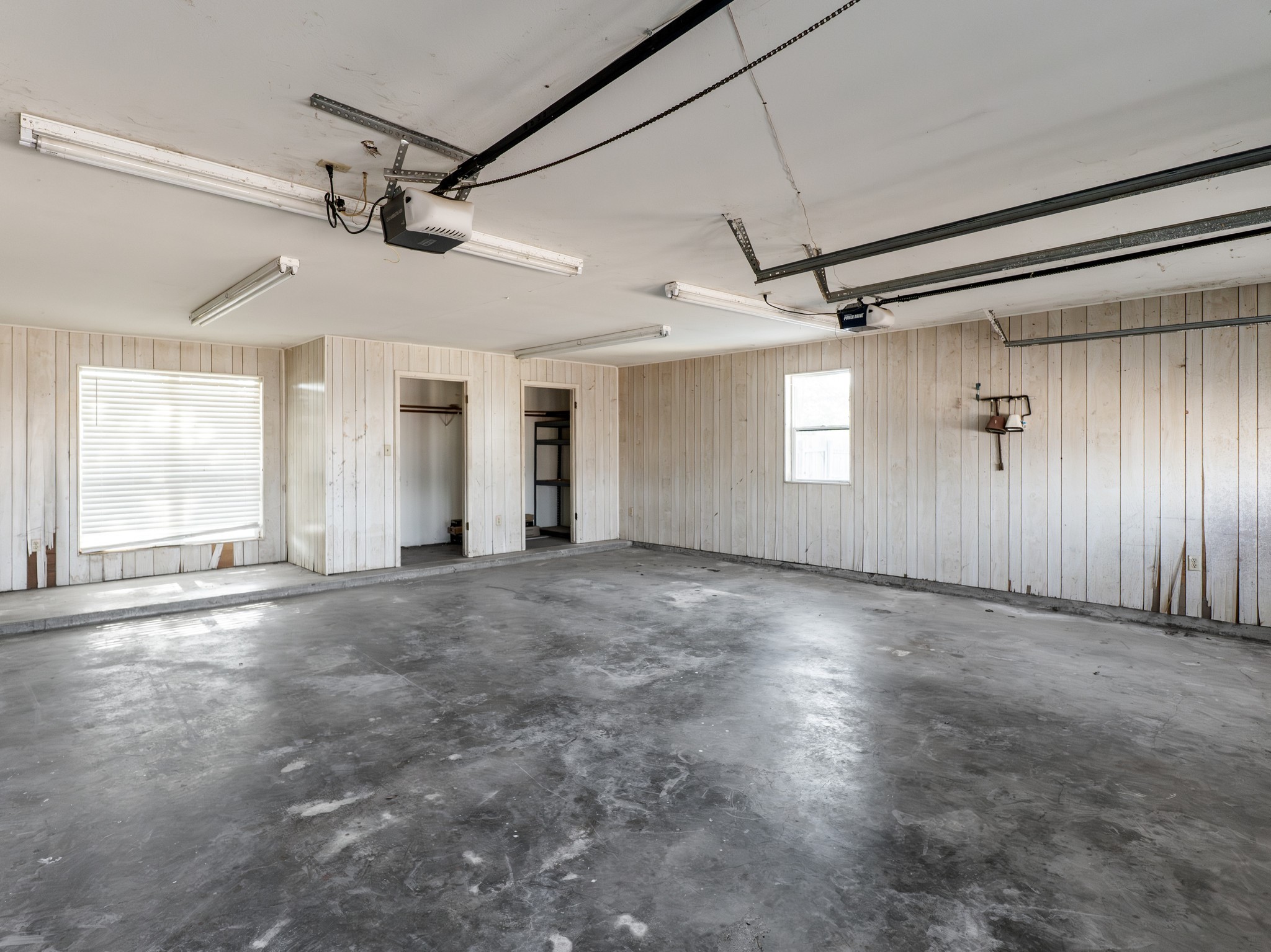 9203 Kostelnik Street, Needville, TX 77461