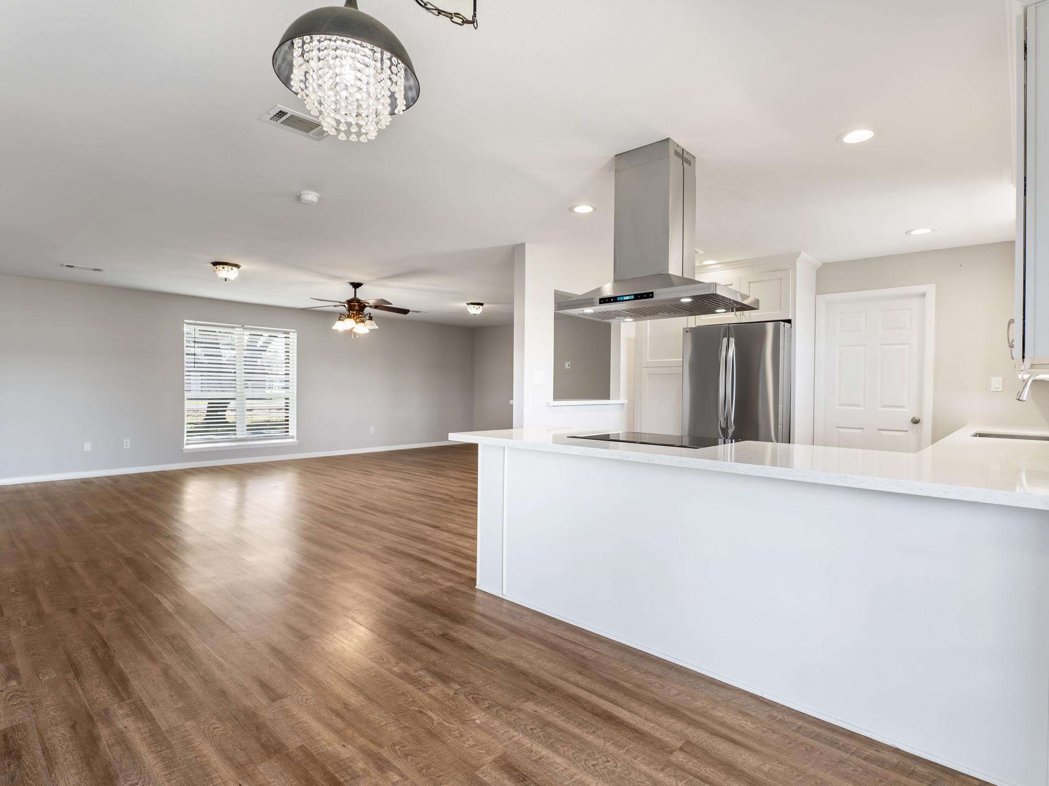 9203 Kostelnik Street, Needville, TX 77461