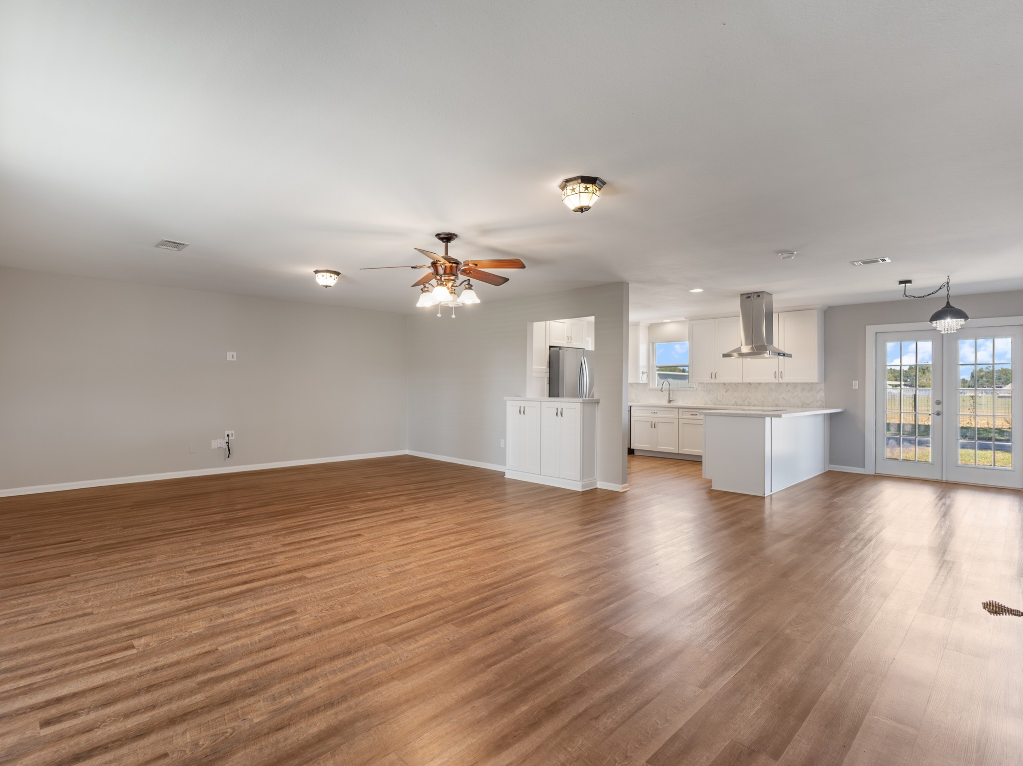 9203 Kostelnik Street, Needville, TX 77461