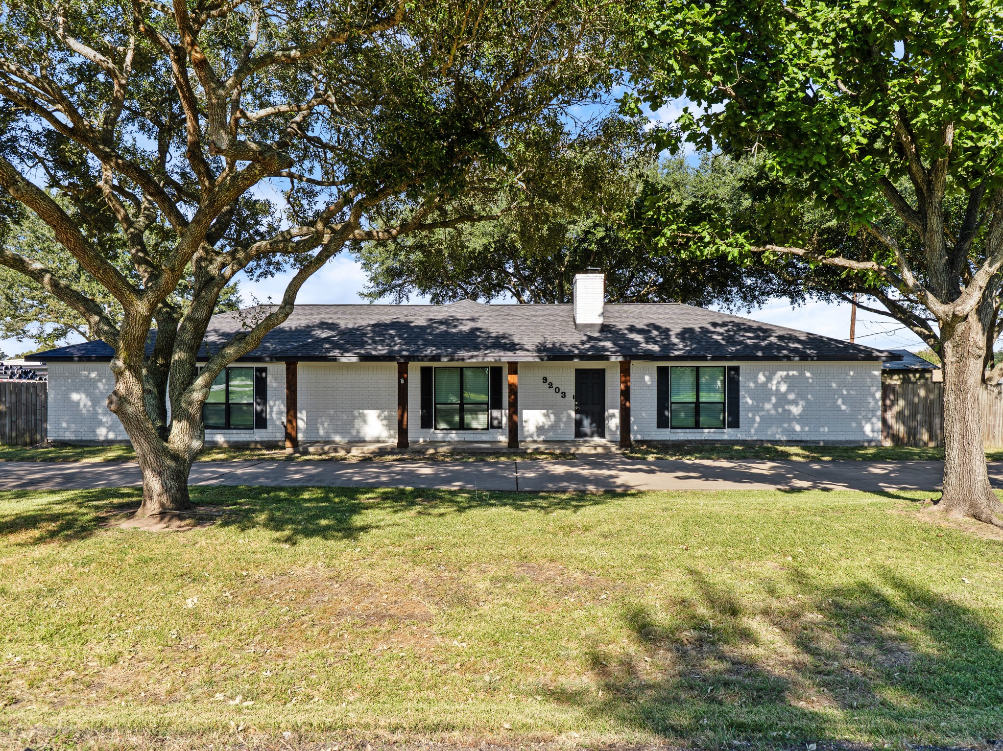 9203 Kostelnik Street, Needville, TX 77461