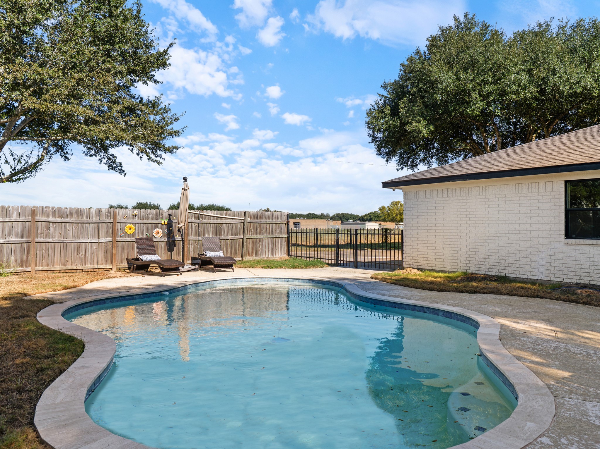 9203 Kostelnik Street, Needville, TX 77461