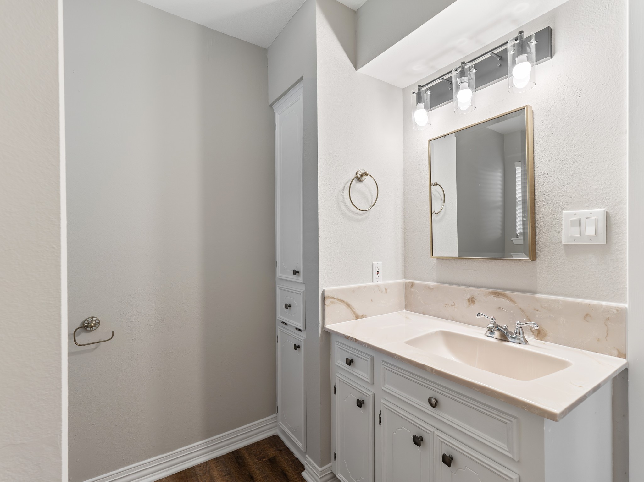9203 Kostelnik Street, Needville, TX 77461
