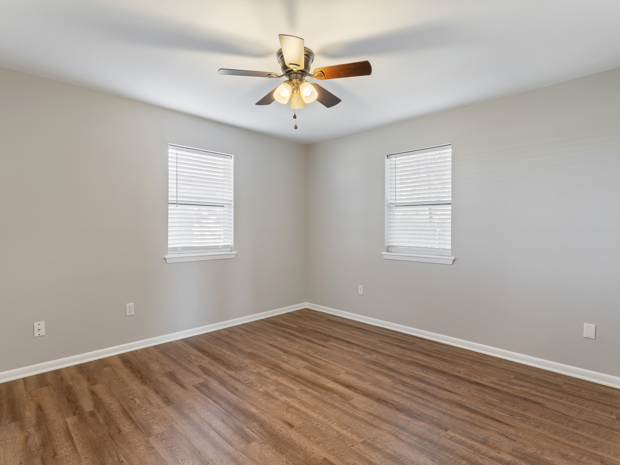 9203 Kostelnik Street, Needville, TX 77461
