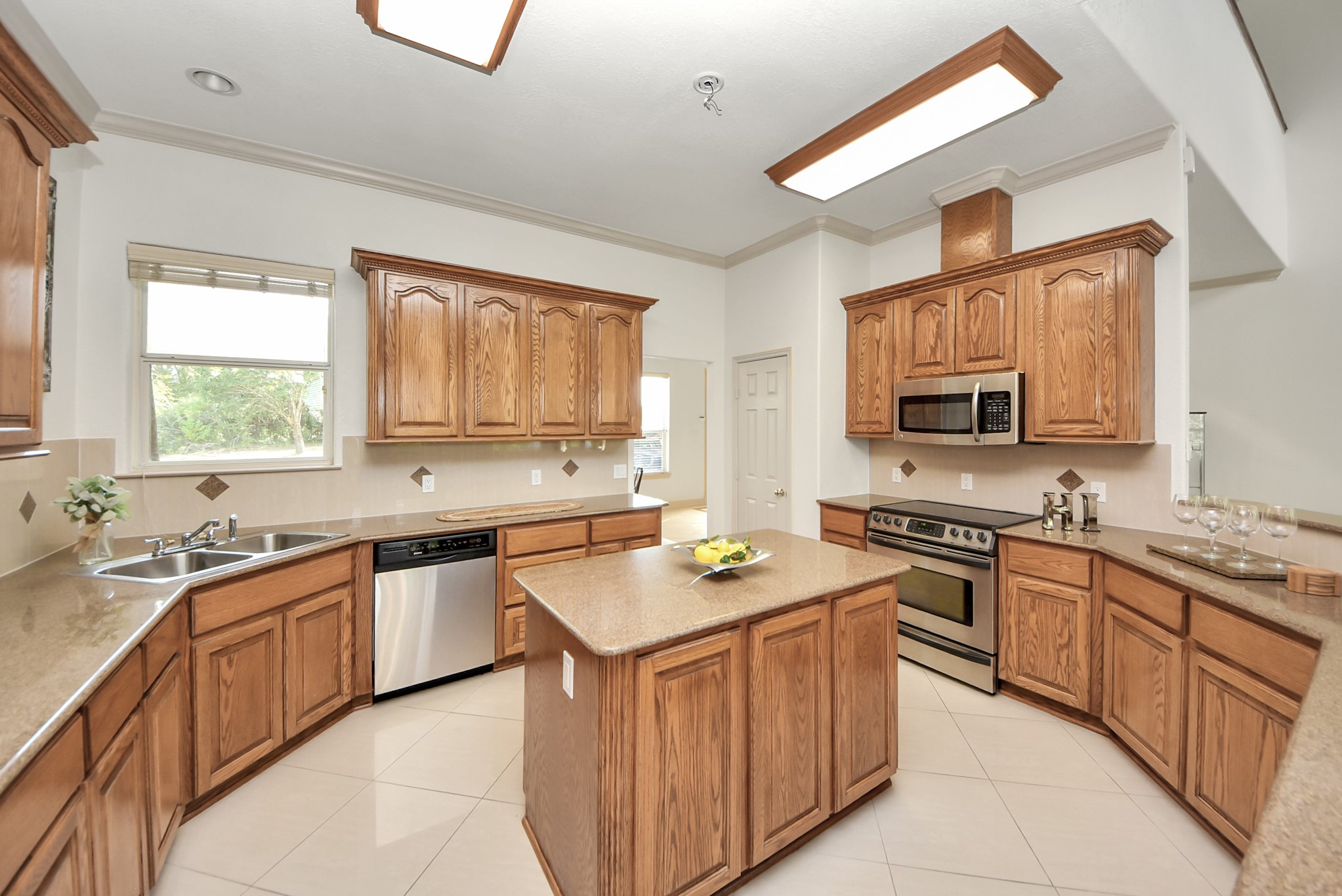 3237 Avenue G 1/2, Santa Fe, TX 77510